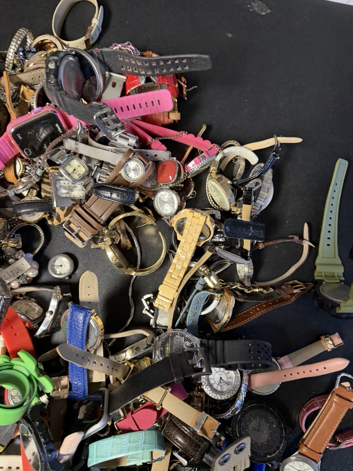 Watch Lot Men Women Modern Fashion Watches Bulk Lot AS IS 14.2 Lbs PARTS