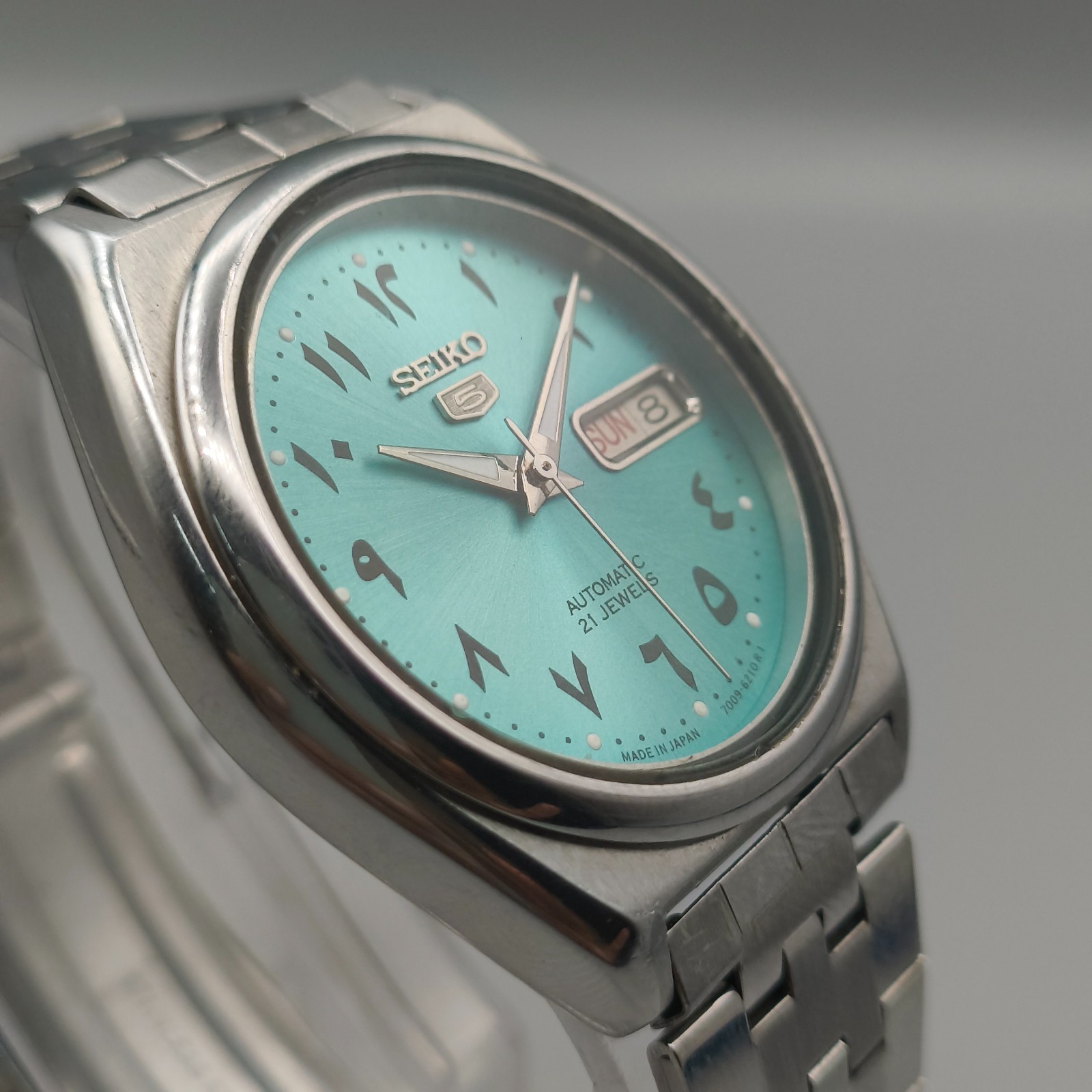Vintage Seiko 5 Arabic Automatic 7009 Men’s Watch Ice Blue Dial 36 mm Day Date