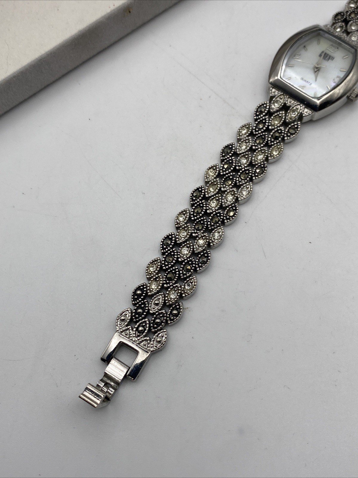 GRUEN II PIM164WB Marcasite’s Quartz Analog Women’s Watch Sz. 6.75” New Battery