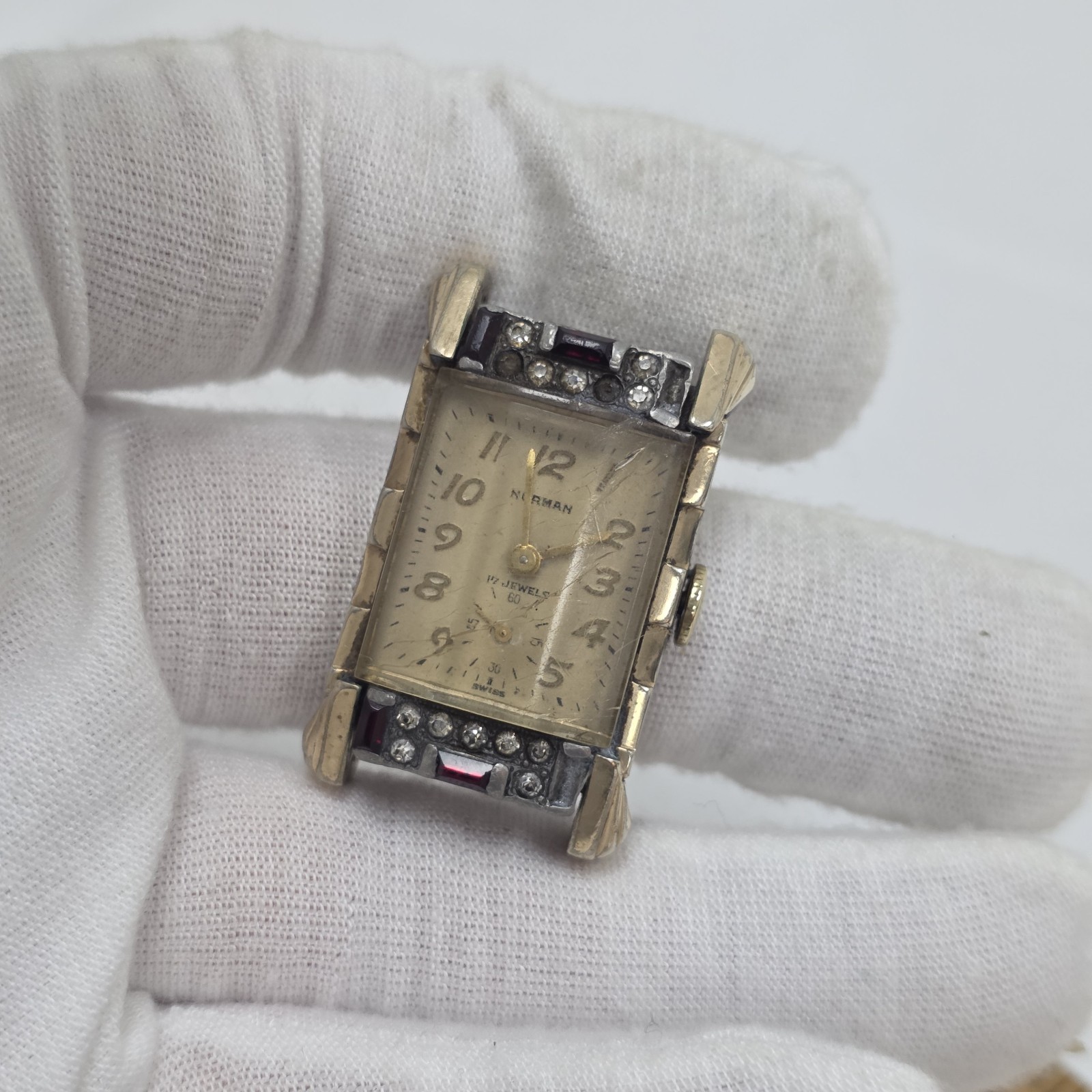 Vintage Rare 1940s Swiss Norman 17 Jewels Watch Mechanical Wind Runs