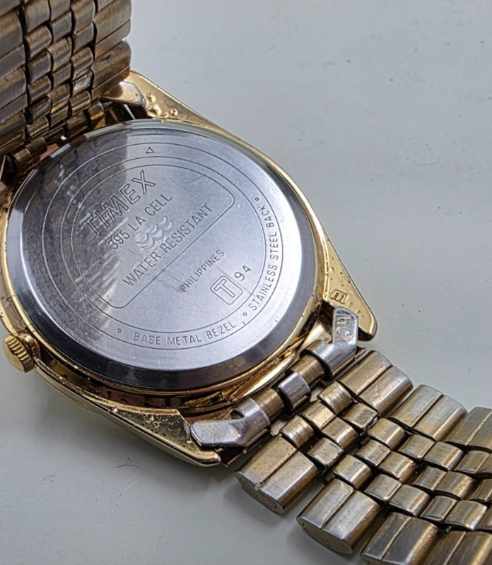 Vintage (94) Timex President Watch Mens Day Date Fluted Gold Tone, New Battery