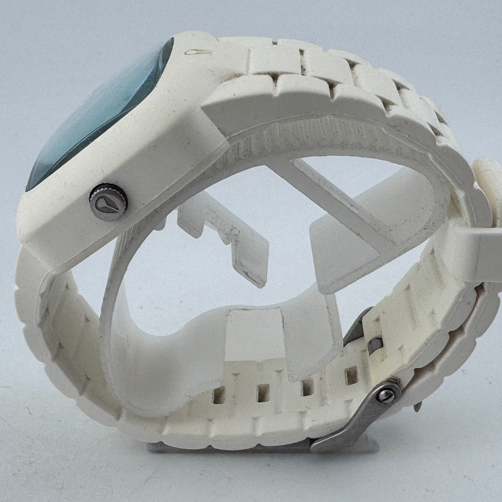 Nixon Quartz Watch Rubber Player Men 100m White Barrel Japan Analog New Battery