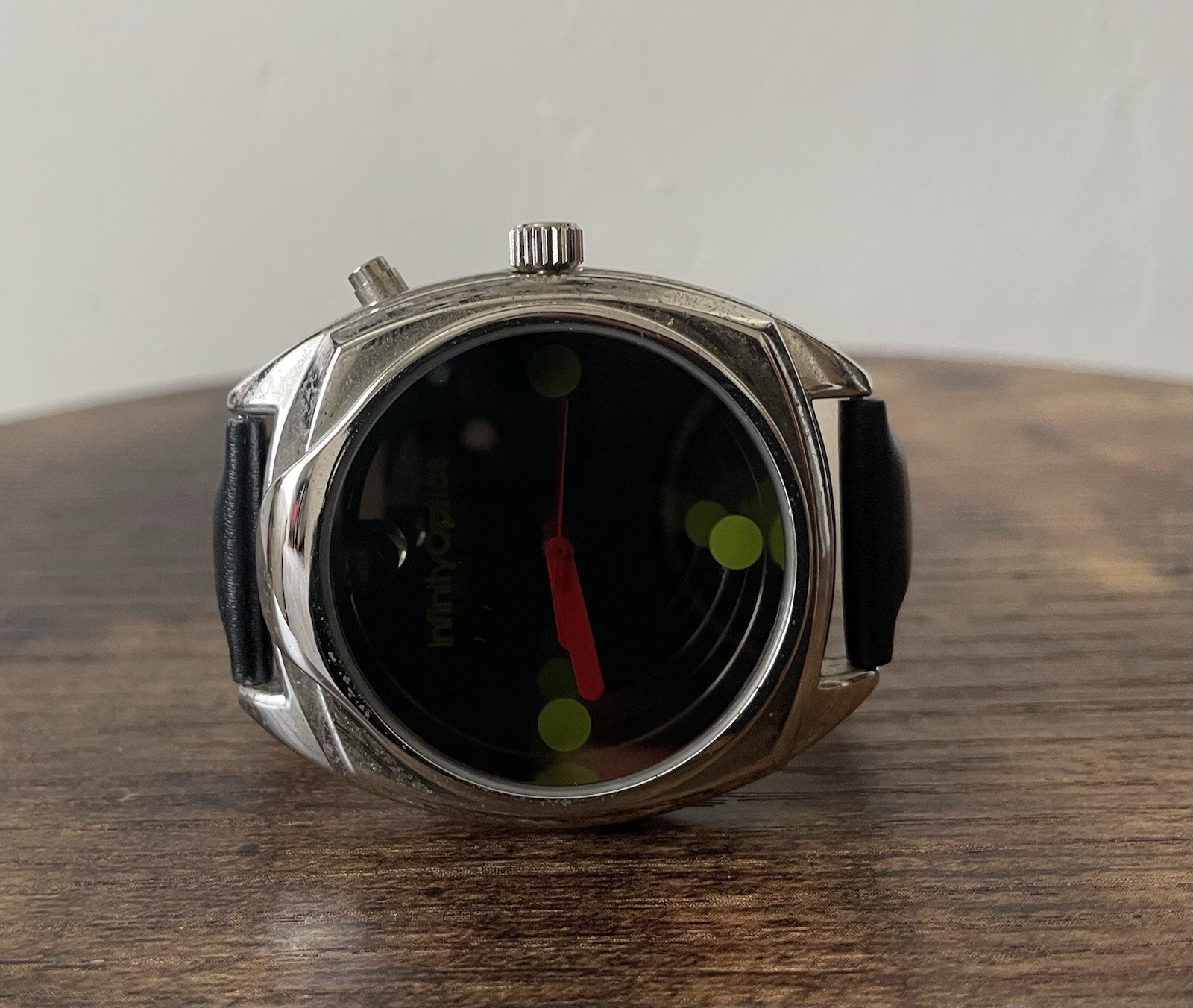 The Infinity Optics Quartz Watch w/ Built-in Black Light – WORKS!