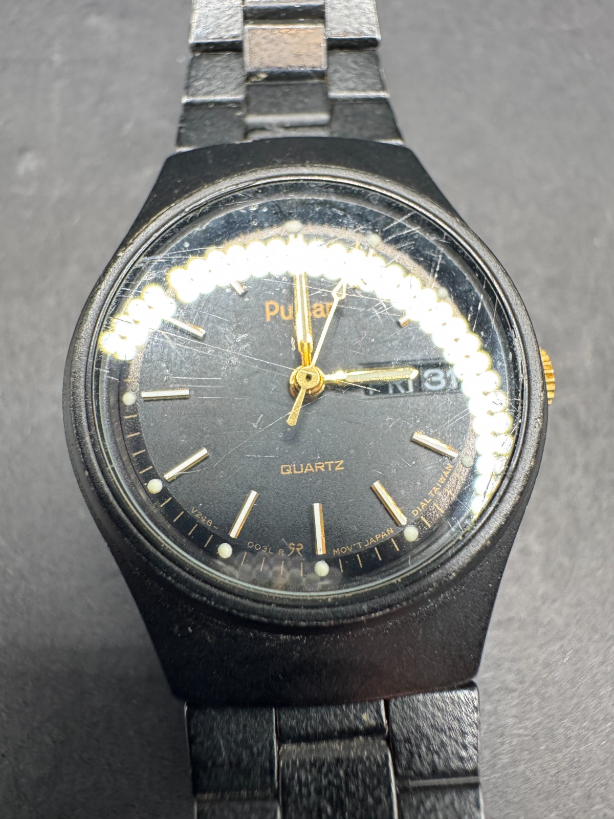 Vtg Pulsar Day Date Watch Black Dial Black Metal Band V248-0030 22.6mm