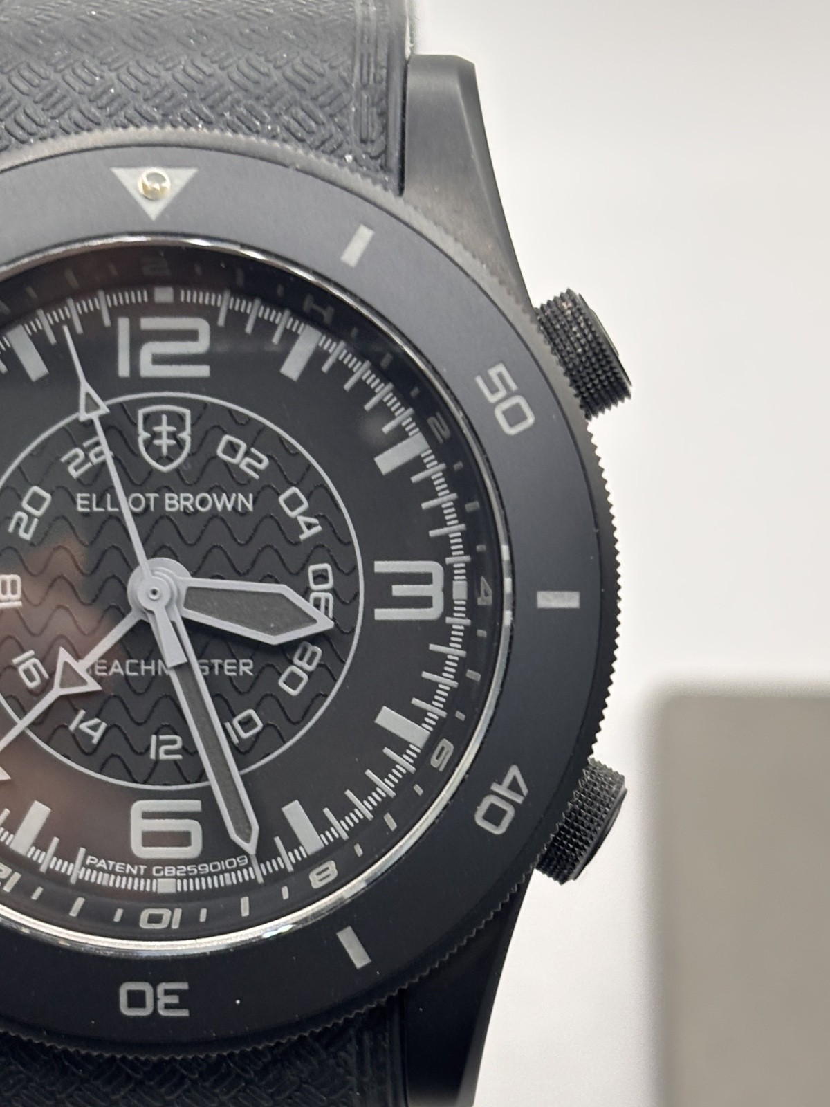 Elliot Brown Beachmaster Professional Blackout (undated) (SH034)