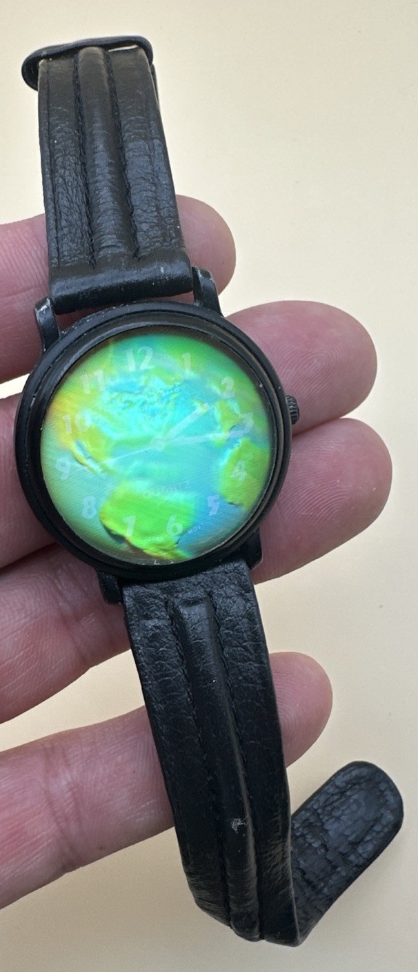 Y2K Fusion 3D Holographic Globe Earth Watch Untested Quartz Retro 1900s