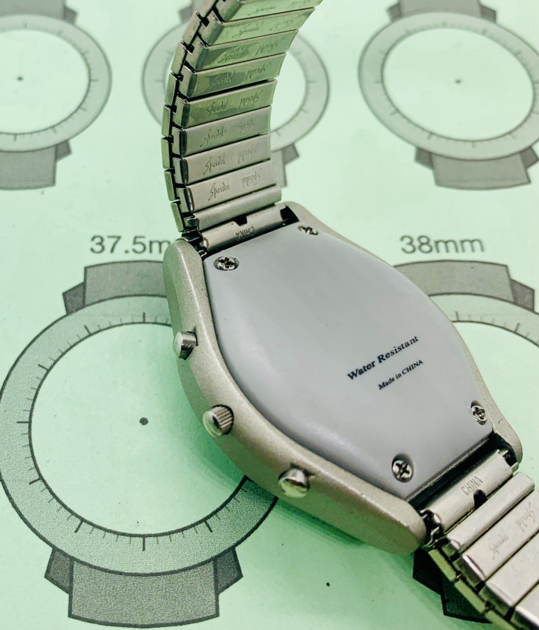 On-Time Atomic Radio-Controlled Silver/White Dial Men’s Stretch Band Watch READ!