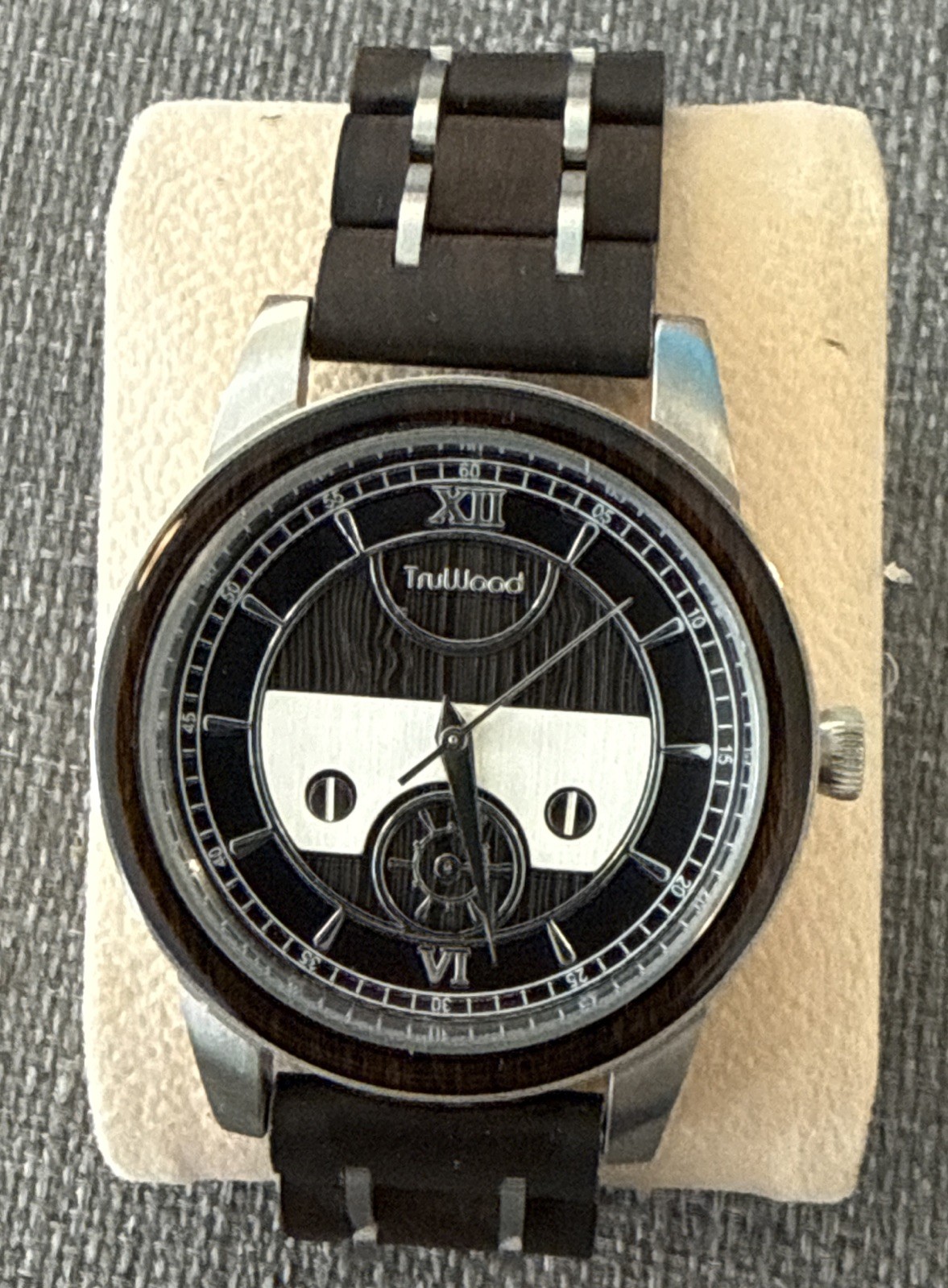 TruWood Voyager Cartier Men’s 40mm Watch New Battery