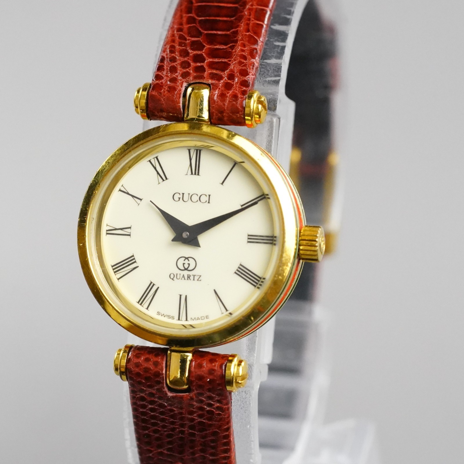 GUCCI Vintage Women’s 2000L SherryLine Wristwatch Gold 21mm New Battery New Band