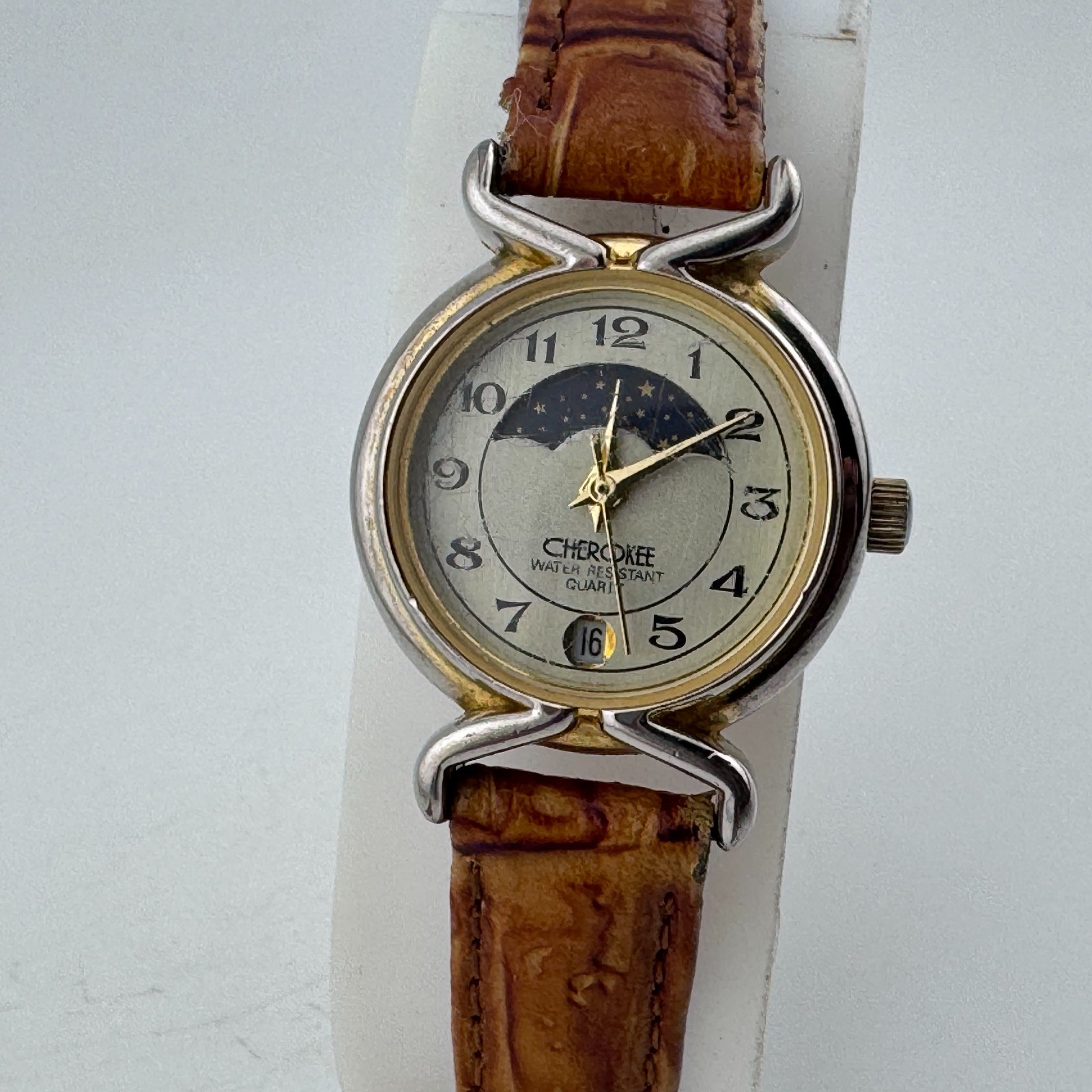 VTG Cherokee Quartz Watch Women Moon Phase Dual Tone Leather Analog New Battery