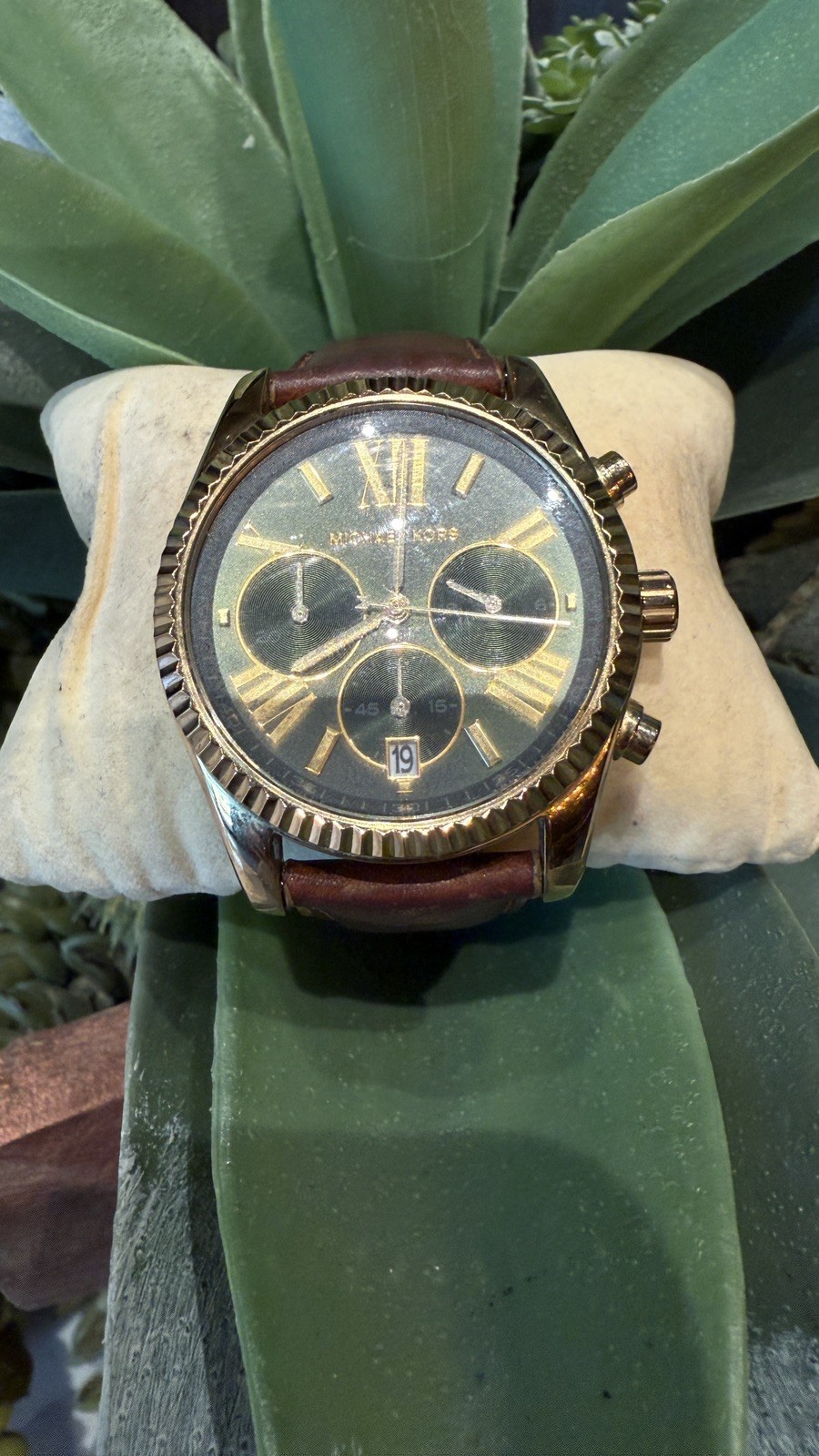 Michael Kors Chronograph Quartz Dress Watch Brown Leather Gold Stainless Steel
