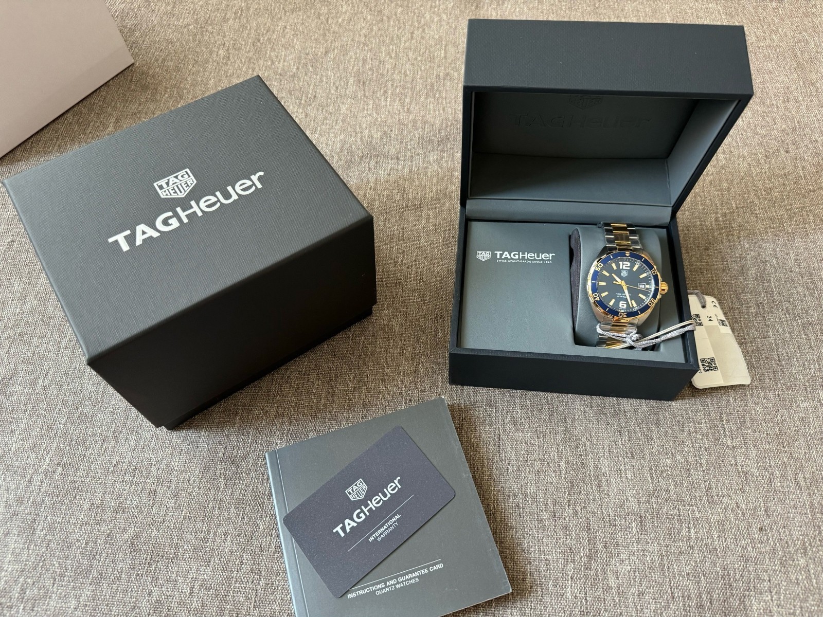 TAG Heuer Formula 1 Date Men’s Unisex Watch 41 mm, Steel WAZ1120.BB0879