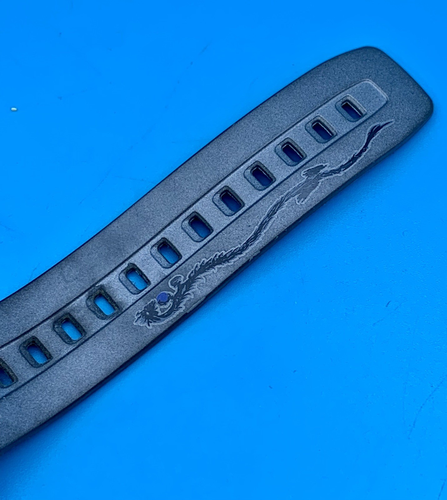 CASIO VINTAGE G-SHOCK G-2000SD-8M Screw-Back case 2001