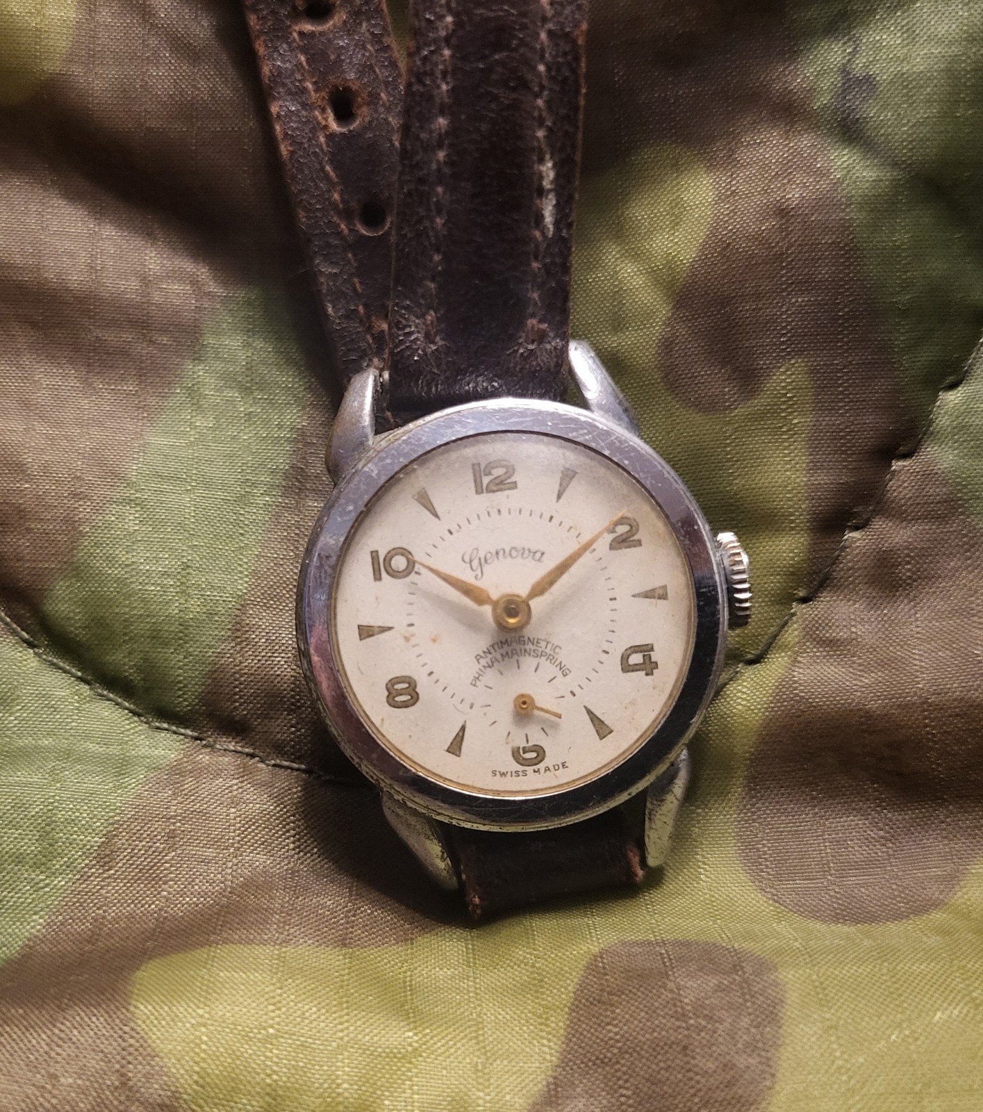 Vintage Ladies Genova Winding Watch Antimagnetic / Leather Band Swiss Made NR