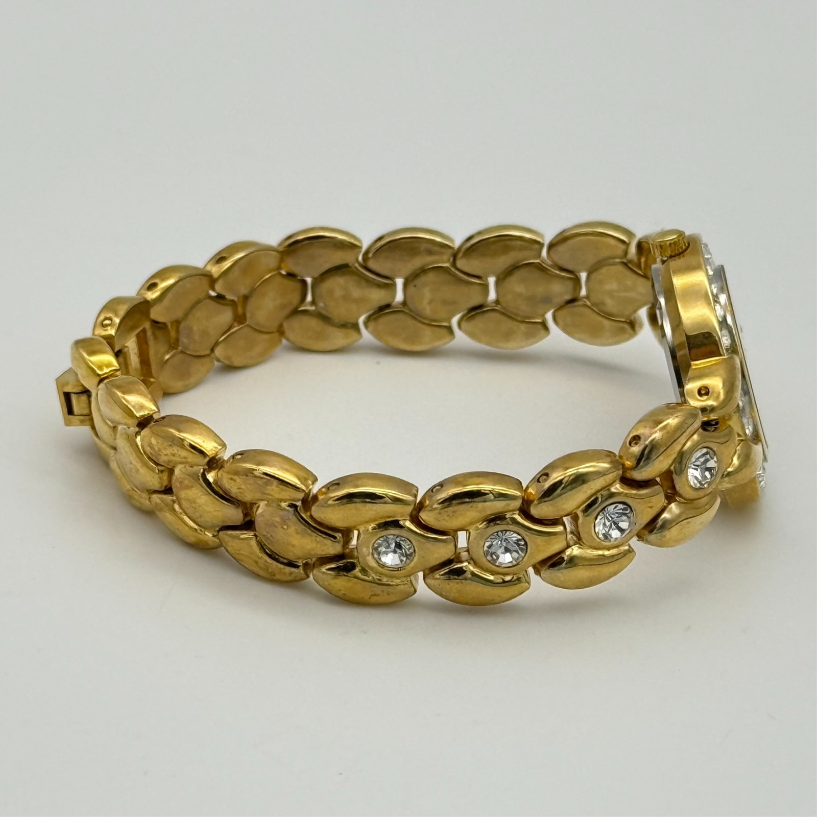 Women’s ELIZABETH TAYLOR White Diamonds Gold Tone Bracelet Watch, 27mm, Runs
