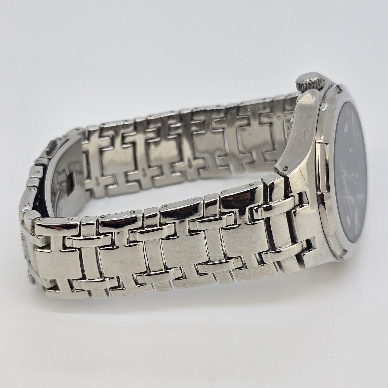 Chrome Men’s Watch 42MM Black Dial Gray Case Bracelet Band 7.5″ New Battery