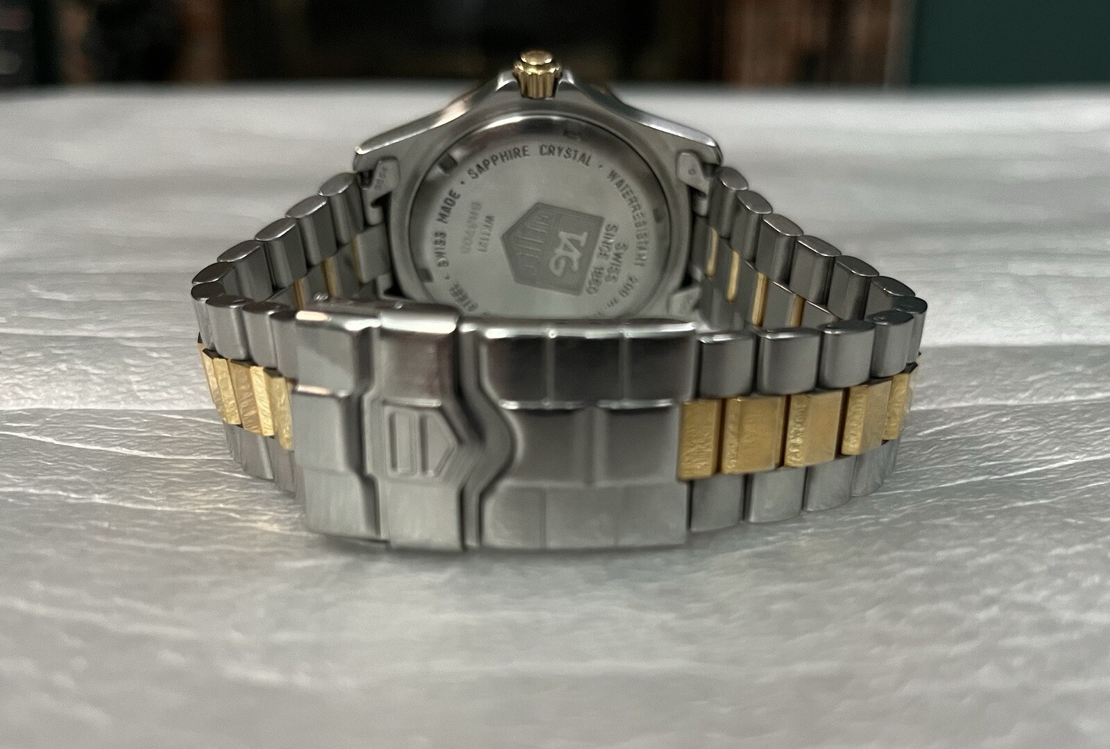 Tag Heuer 38mm Men’s Dial Watch 200m Gold Steel Two Tone WK1121 – GREAT