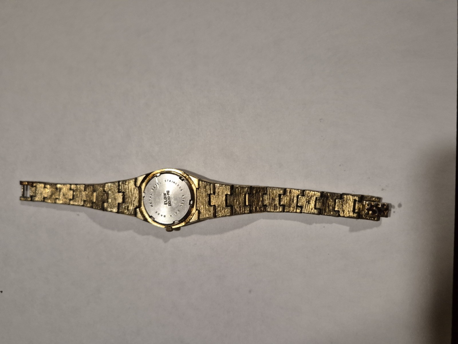 Elgin Diamond Dial FND 02 012 Gold Nugget Appearance Quartz Watch.