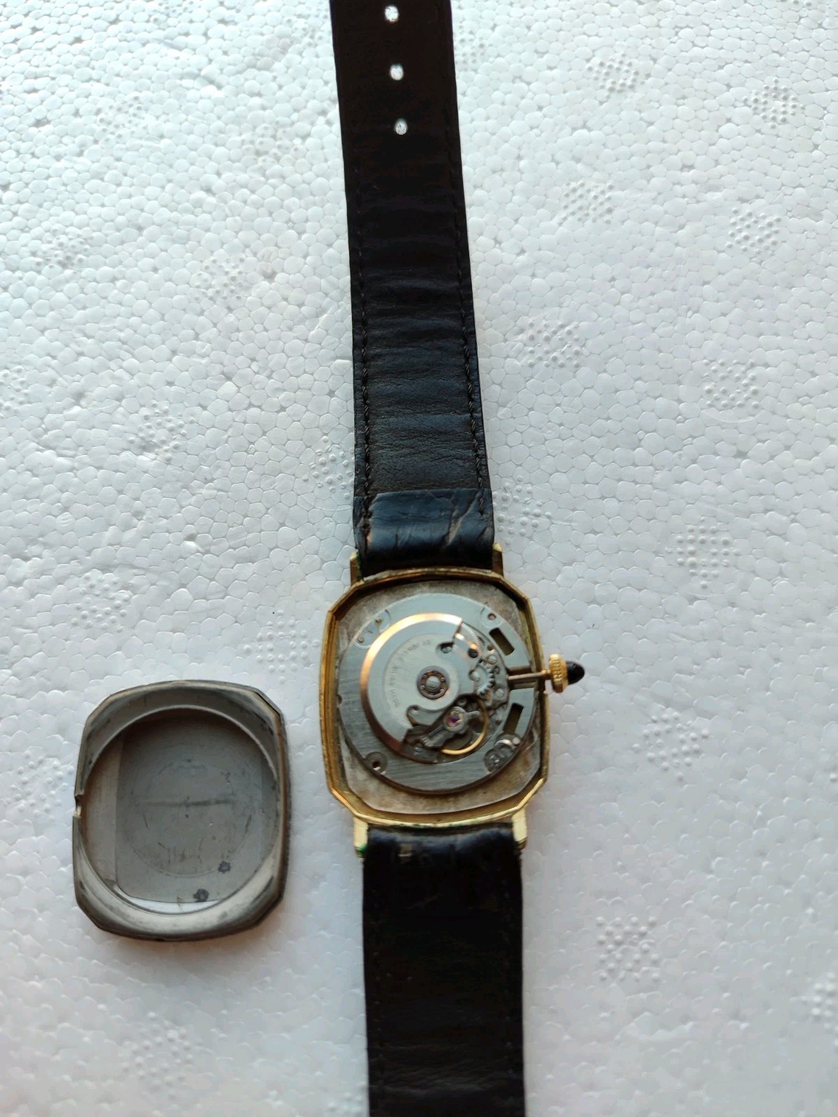 DARWIL 21 Jewels Swiss Made Hand Winding Perfectly Working 2677 Eta
