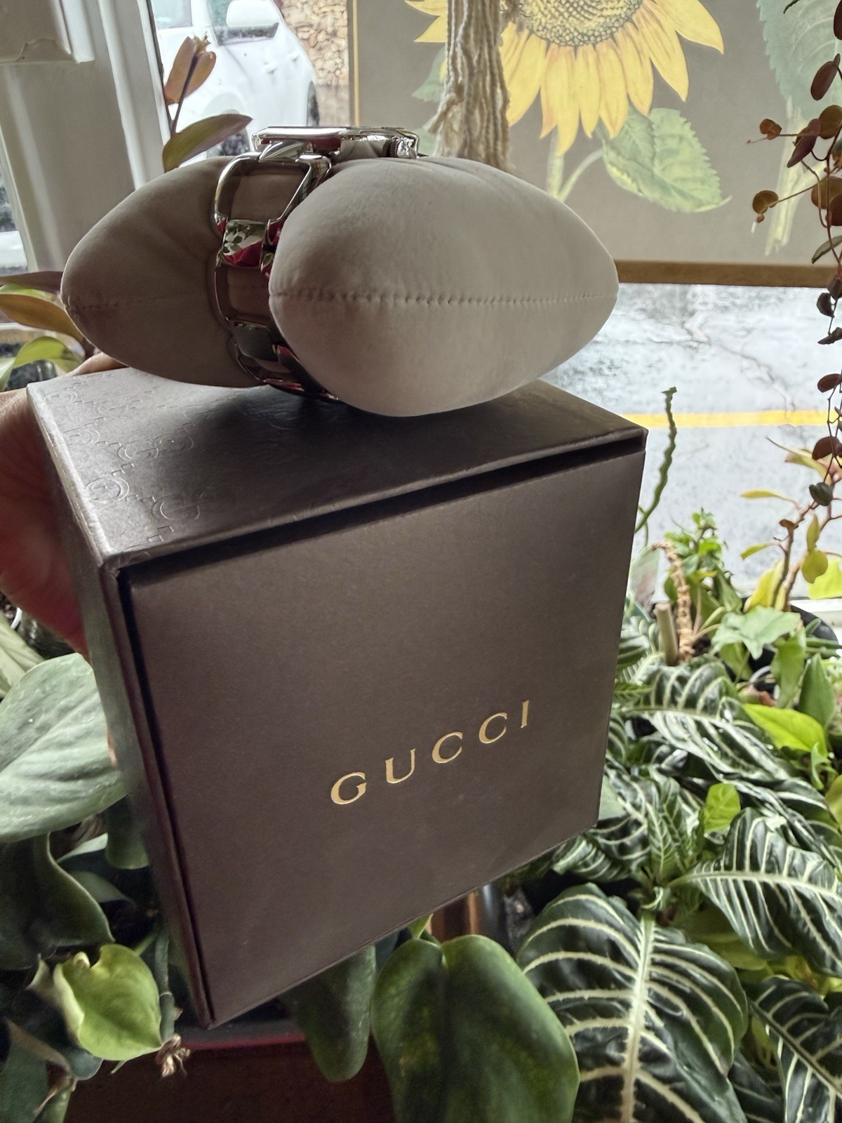 brand New Vintage Gucci Women’s Watch Silver With Brown/Tan Face Plate