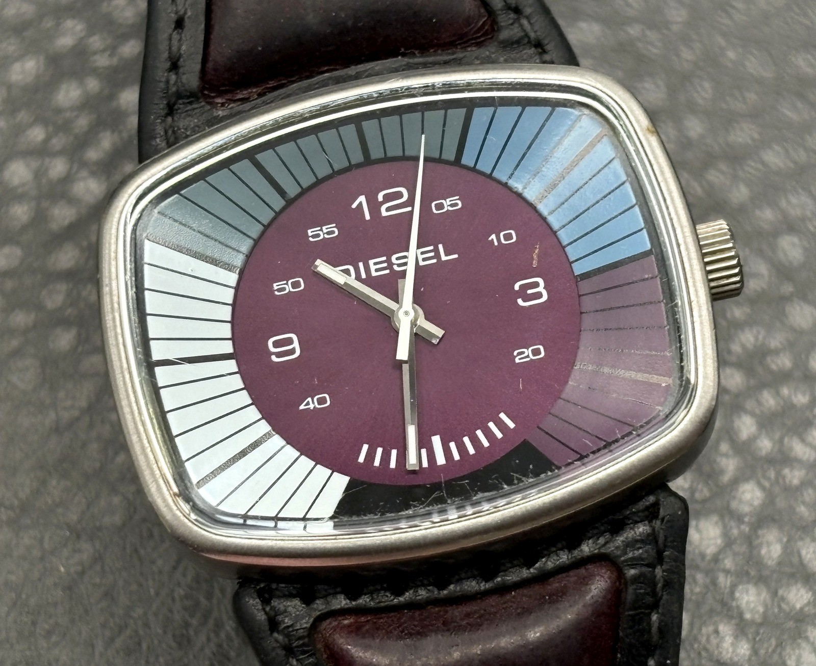 Diesel DZ3025 Men’s Square Dial Blue Purple Leather Strap Watch NEEDS BATTERY