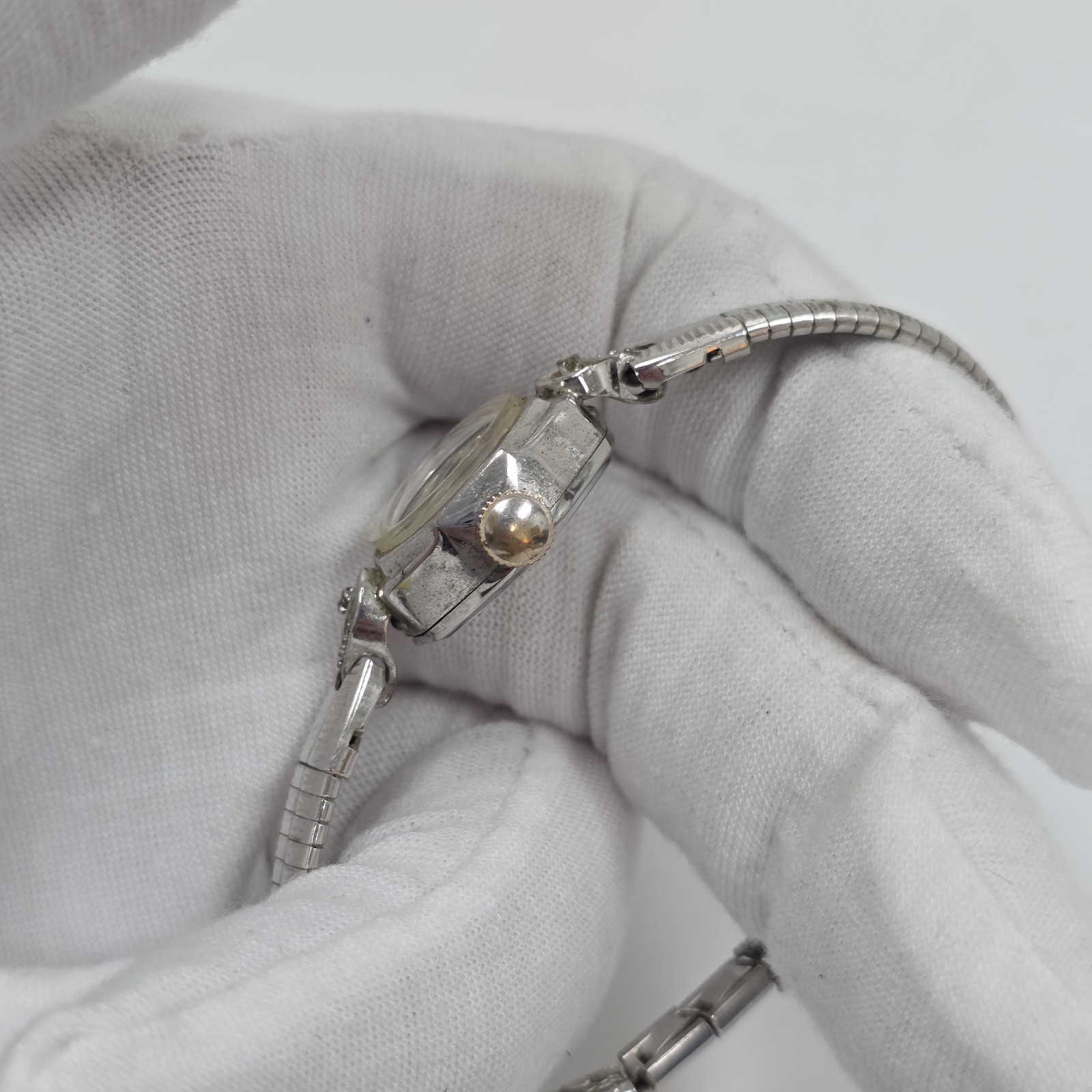 Vintage Buren Ladies Petite Cocktail Watch Silver Tone 17 Jewels Manual Wind