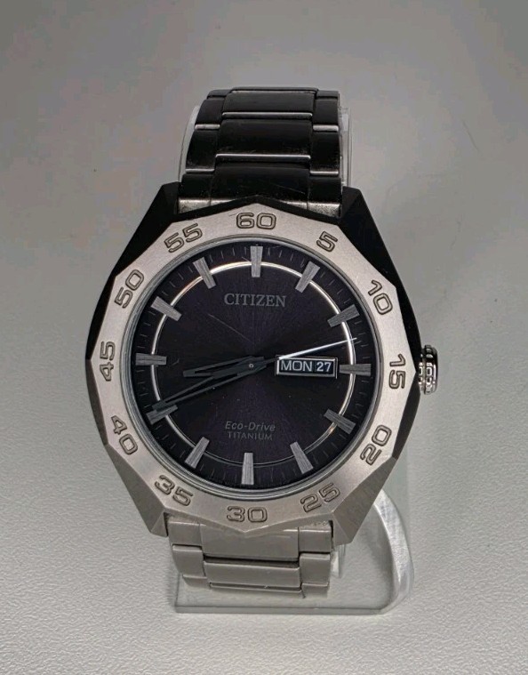 Citizen Super Titanium Eco-Drive AW0060-54H – Gray Dial – Titanium Case/Bracelet