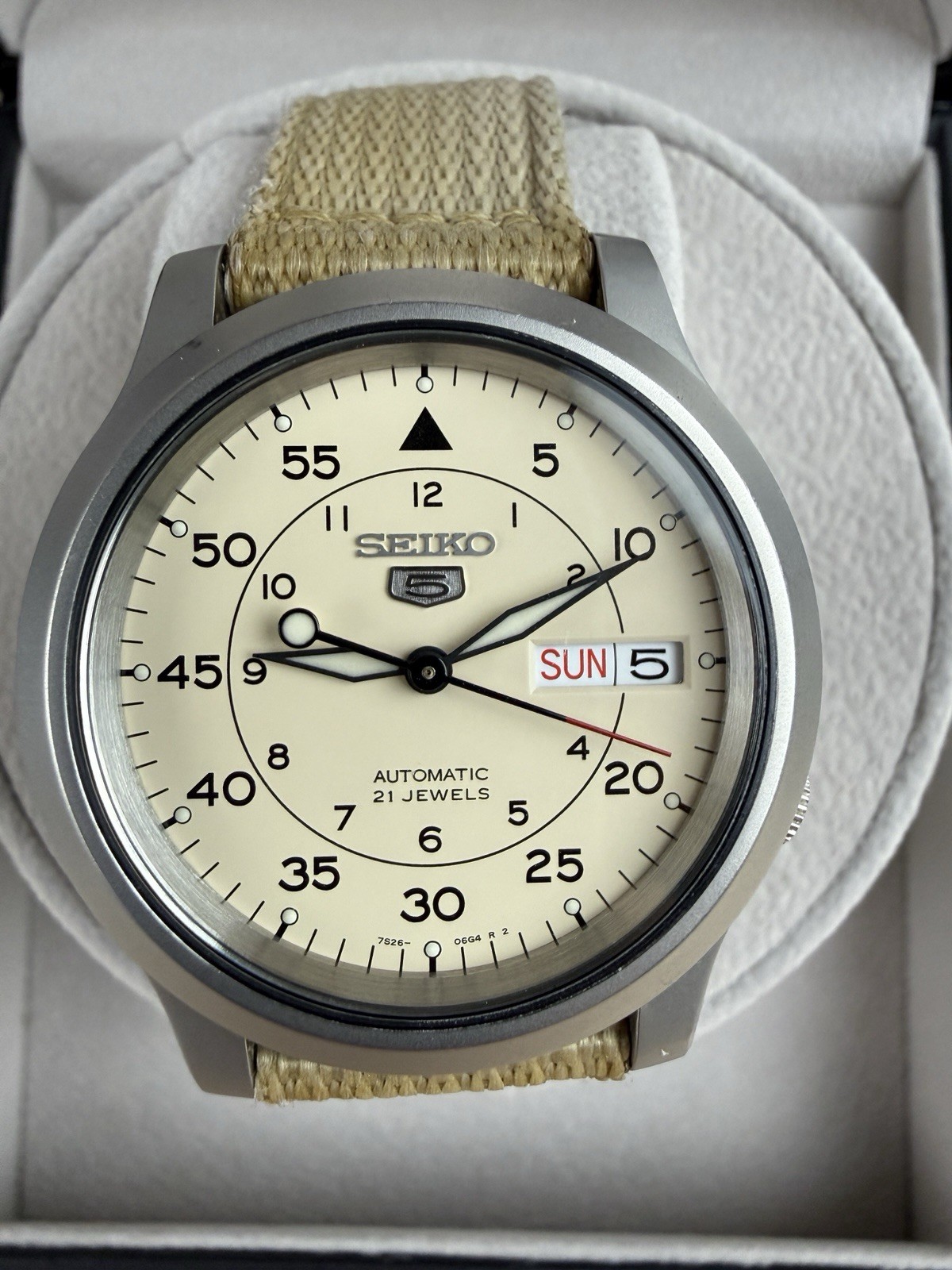 SEIKO 7S26-02J0 Automatic Day Date Men’s Watch Beige Dial Nylon SNK803 Nice