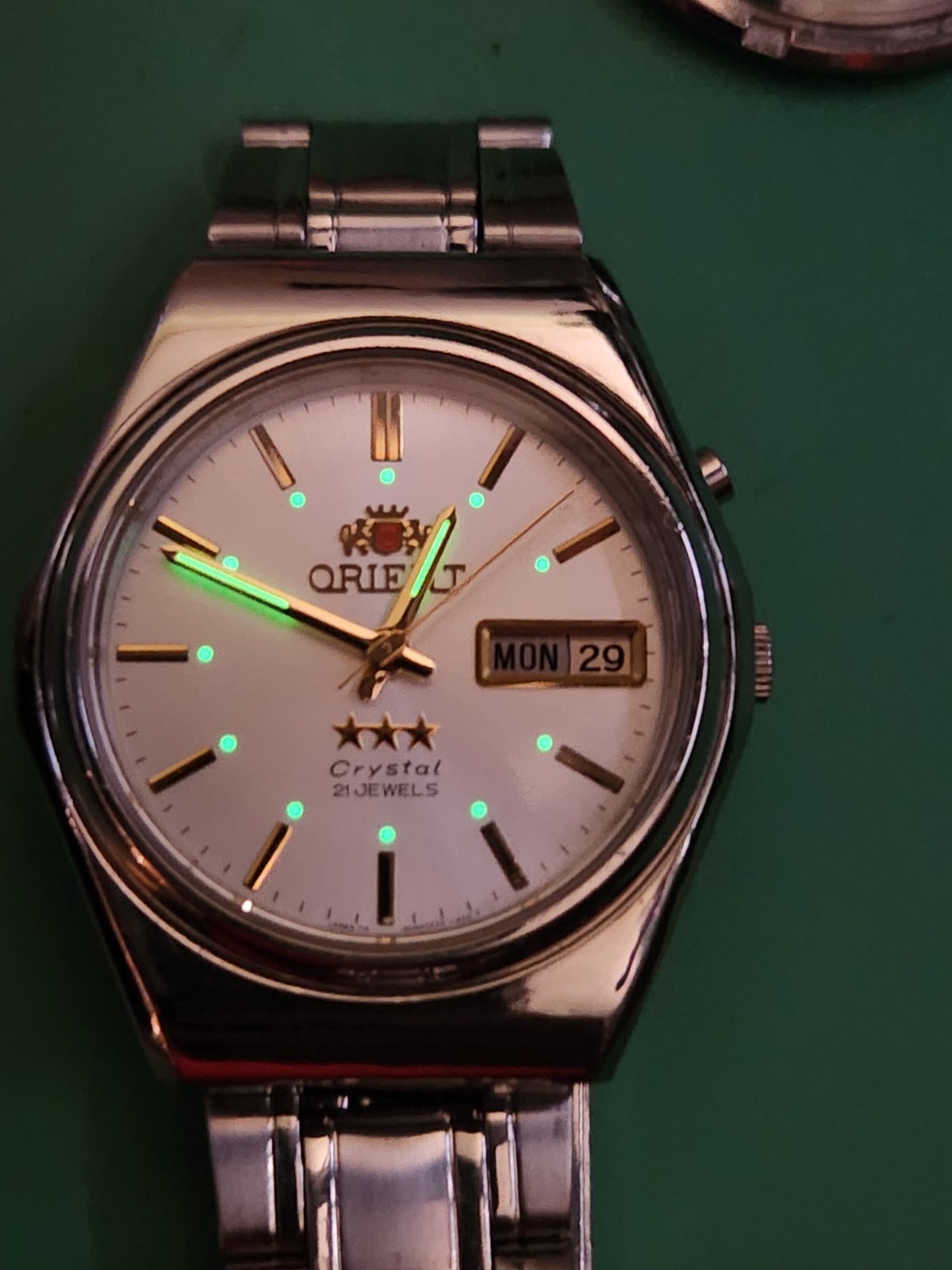 Vintage Orient Crystal Automatic Men’s Watch 21 Jewels- Runs Keeps Good Time