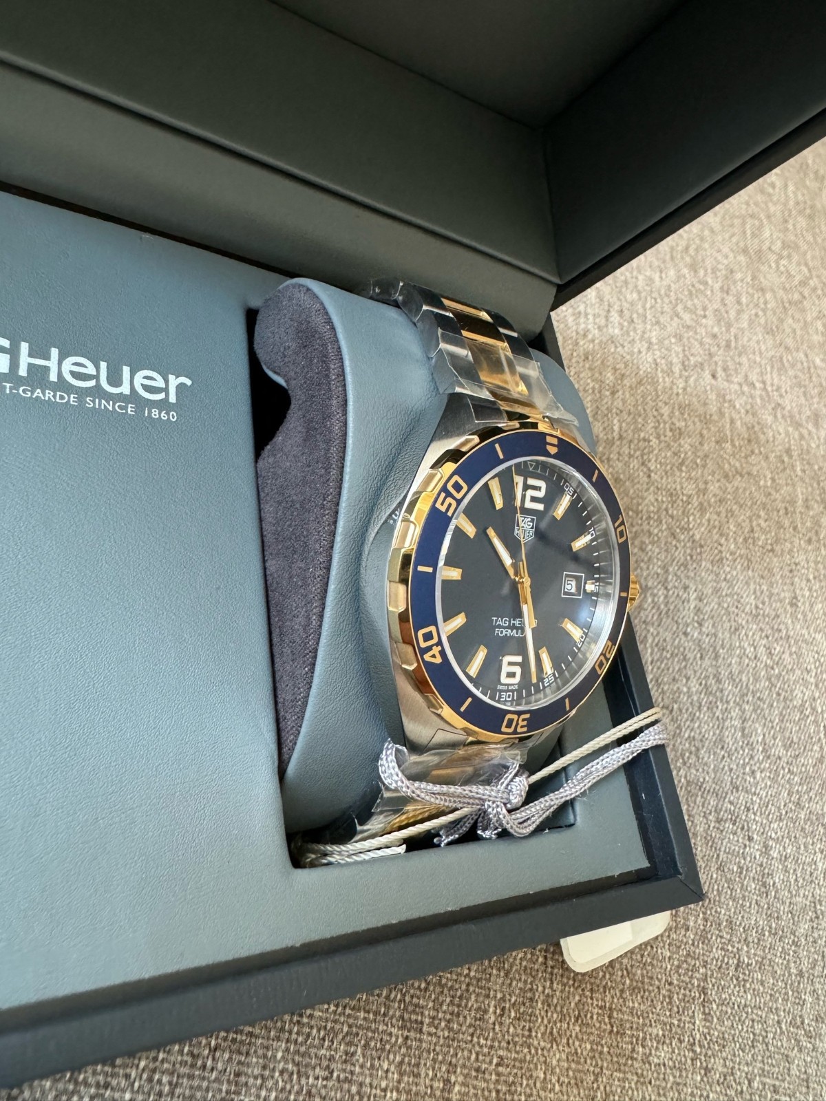 TAG Heuer Formula 1 Date Men’s Unisex Watch 41 mm, Steel WAZ1120.BB0879