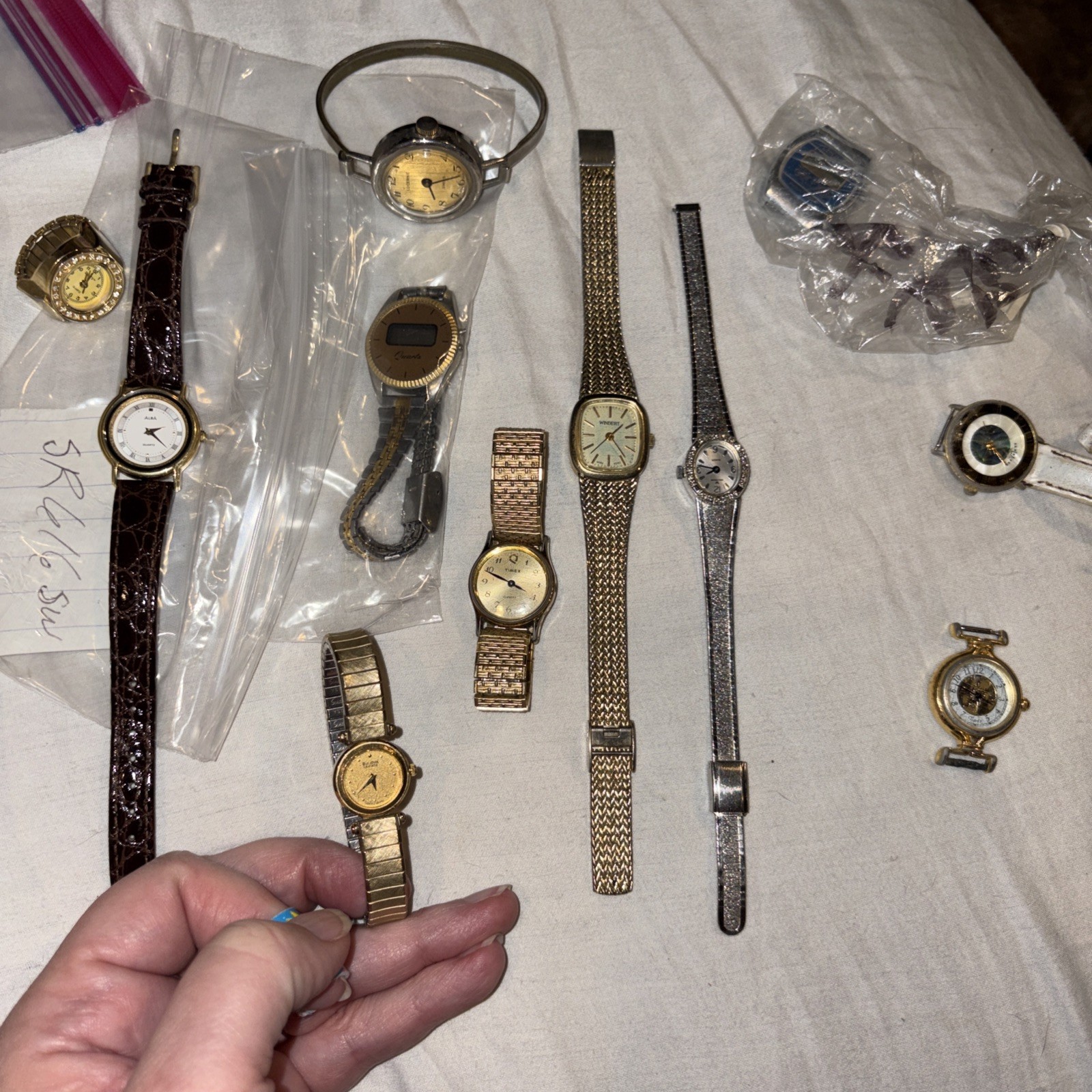 Vintage Ladies Watch Lot Bulova Timex Mixed Bracelet Strap Watches Parts Repair