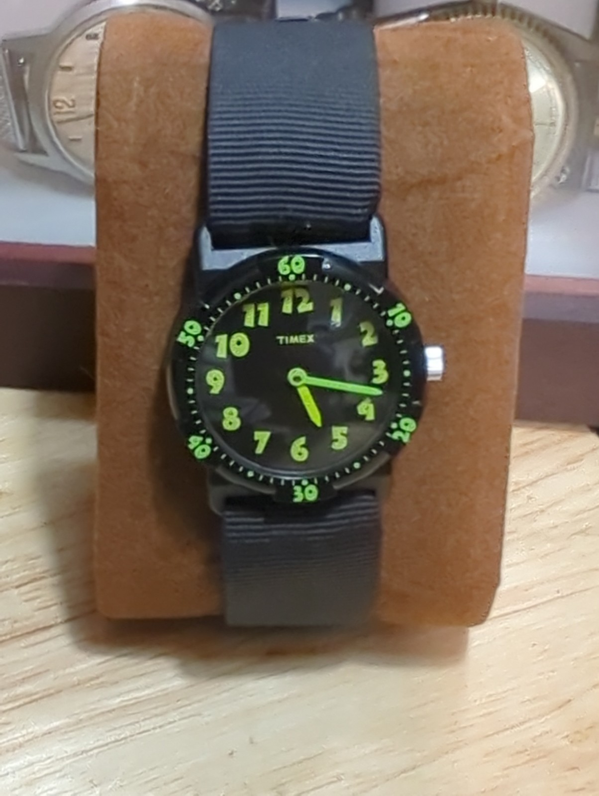 Vintage Timex Gizmoz Watch Neon Green & Black kids Boys teen 27.5mm Very Nice