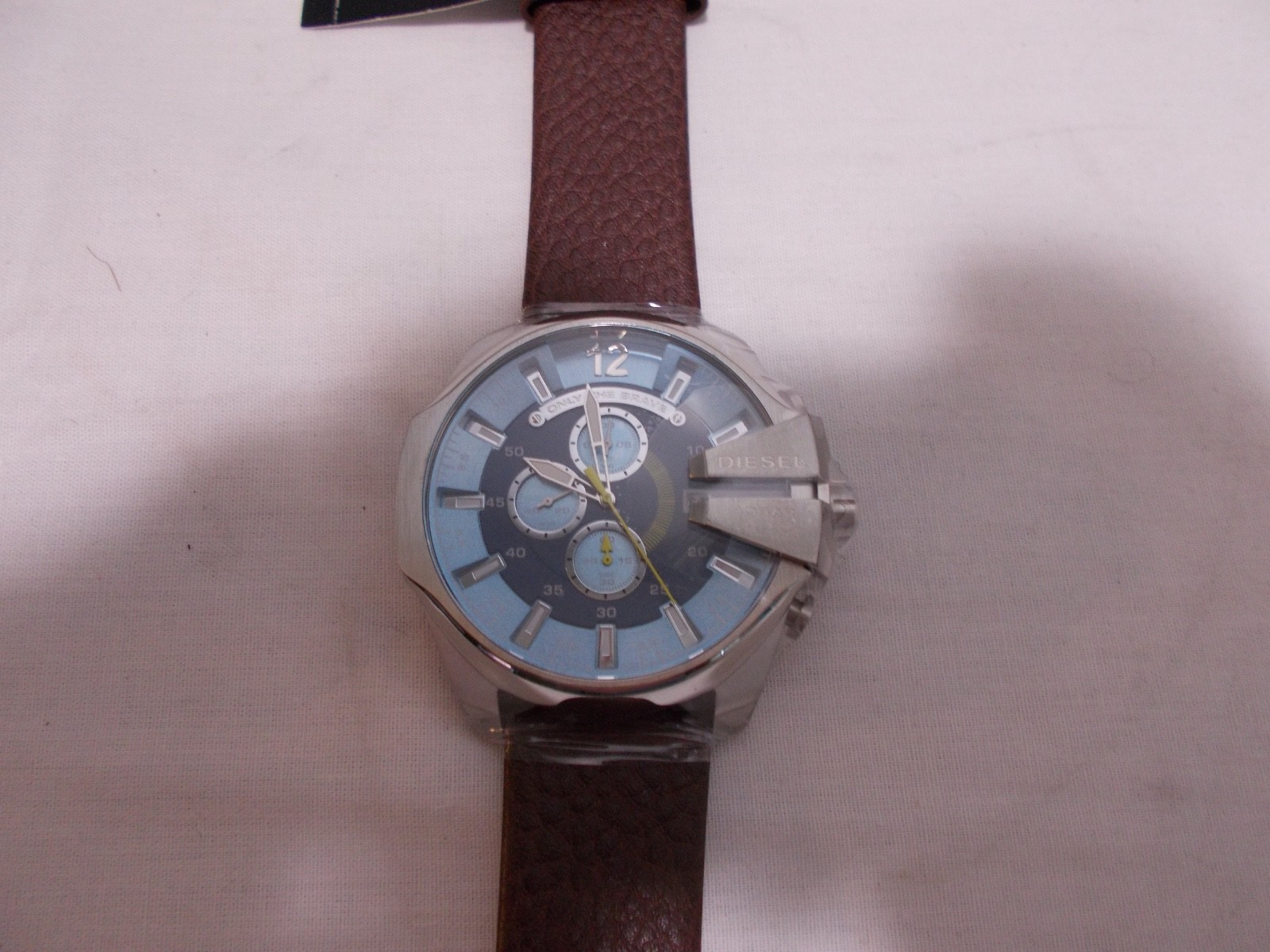 Diesel Original DZ4281 Mega Chief Men’s Silver Brown Leather Strap Watch 51mm