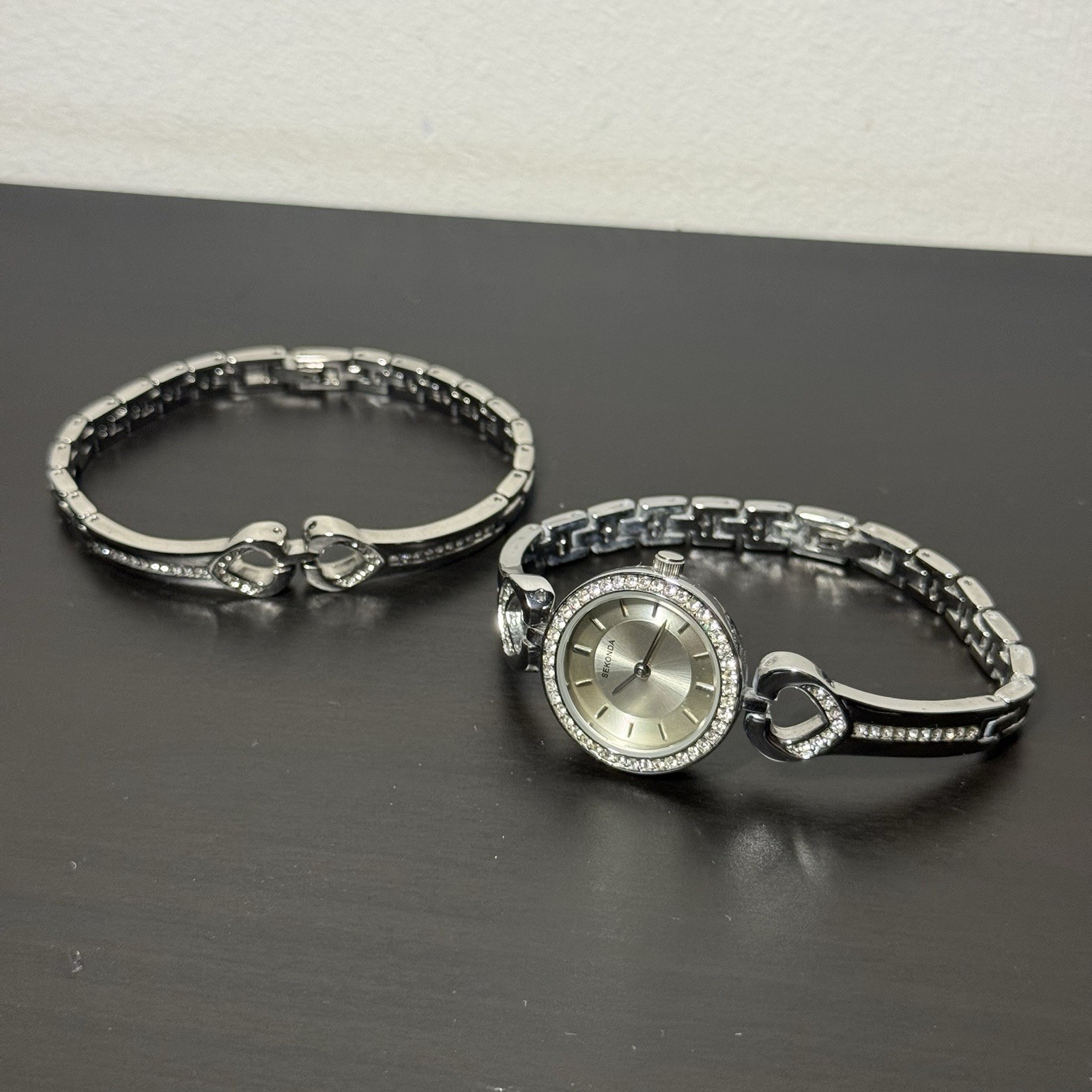 Sekonda Ladies Silver Stone Set Heart Watch & Bracelet Gift Set Women’s Present