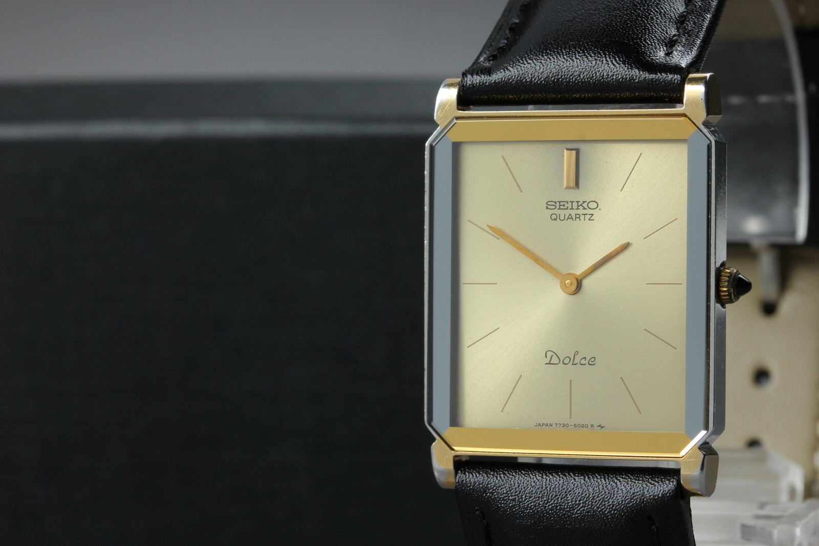 Vintage 1984 Near MINT Seiko Dolce 7730-5020 Gold Tank 25mm Quartz Men’s Watch