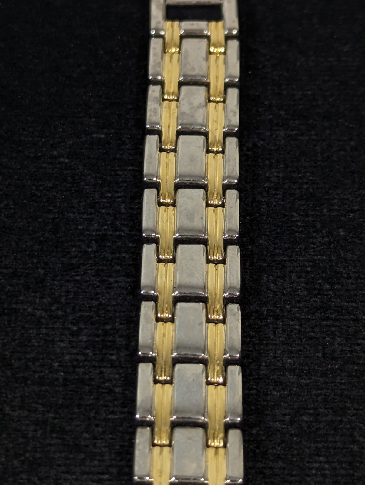 Milan Womans Silver Tone Dial Round Case Two Tone Bracelet Band Watch 7.25 in