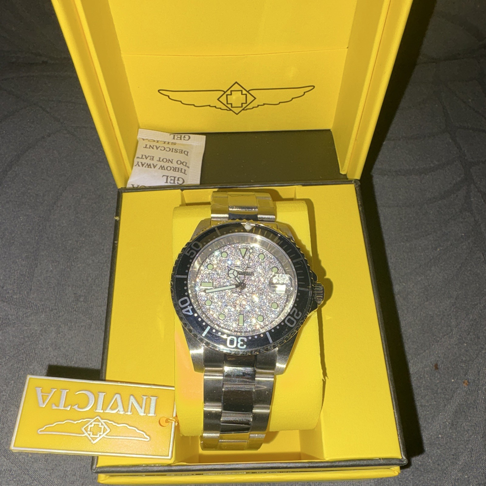 Invicta Pro Diver Men’s Automatic Diver Watch SS Bracelet Black Bezel Date Box