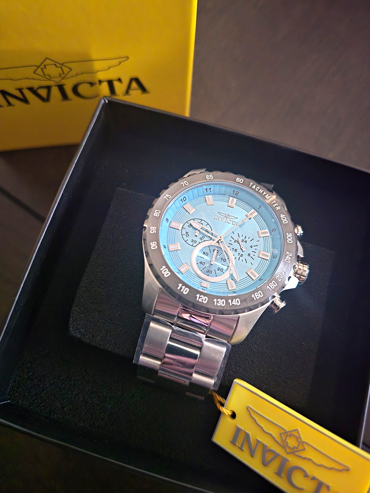 Invicta Men’s Quartz Chronograph Tachymeter Watch Blue Dial Steel Bracelet Box