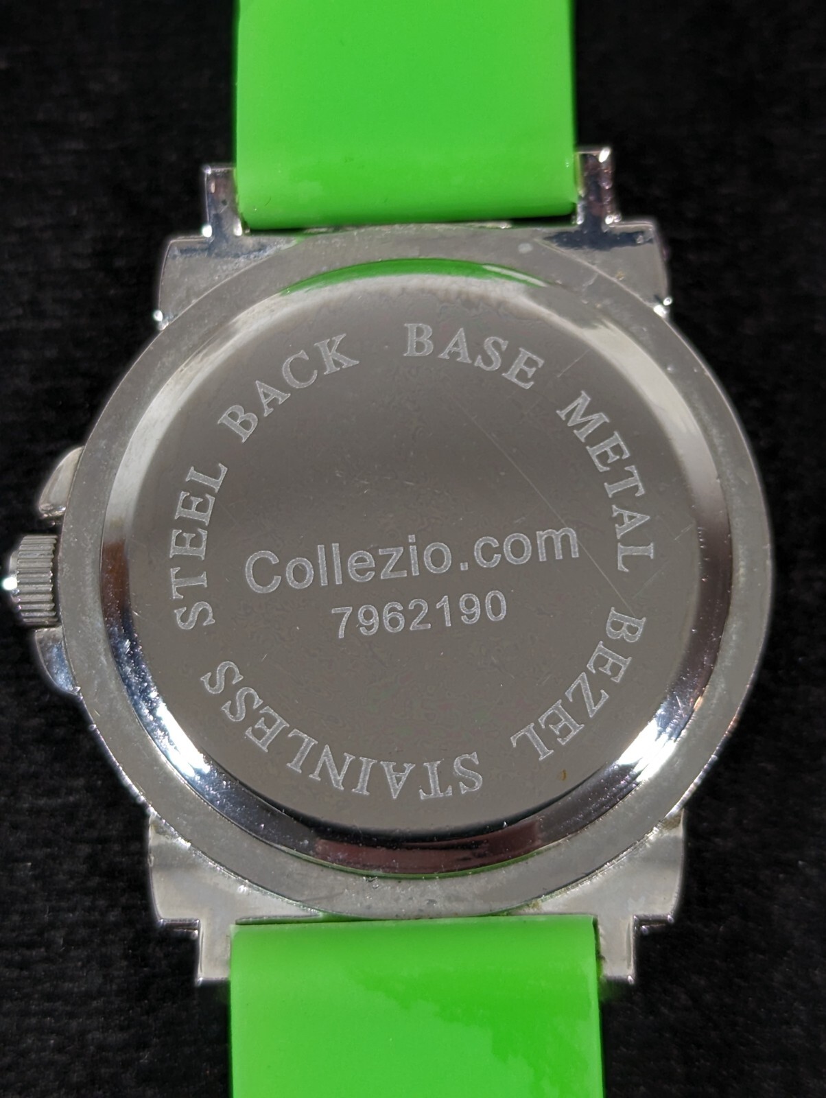 Collezio Cupcake Dial Round Silver Tone Case Green Silicone Band Watch 8 Inch