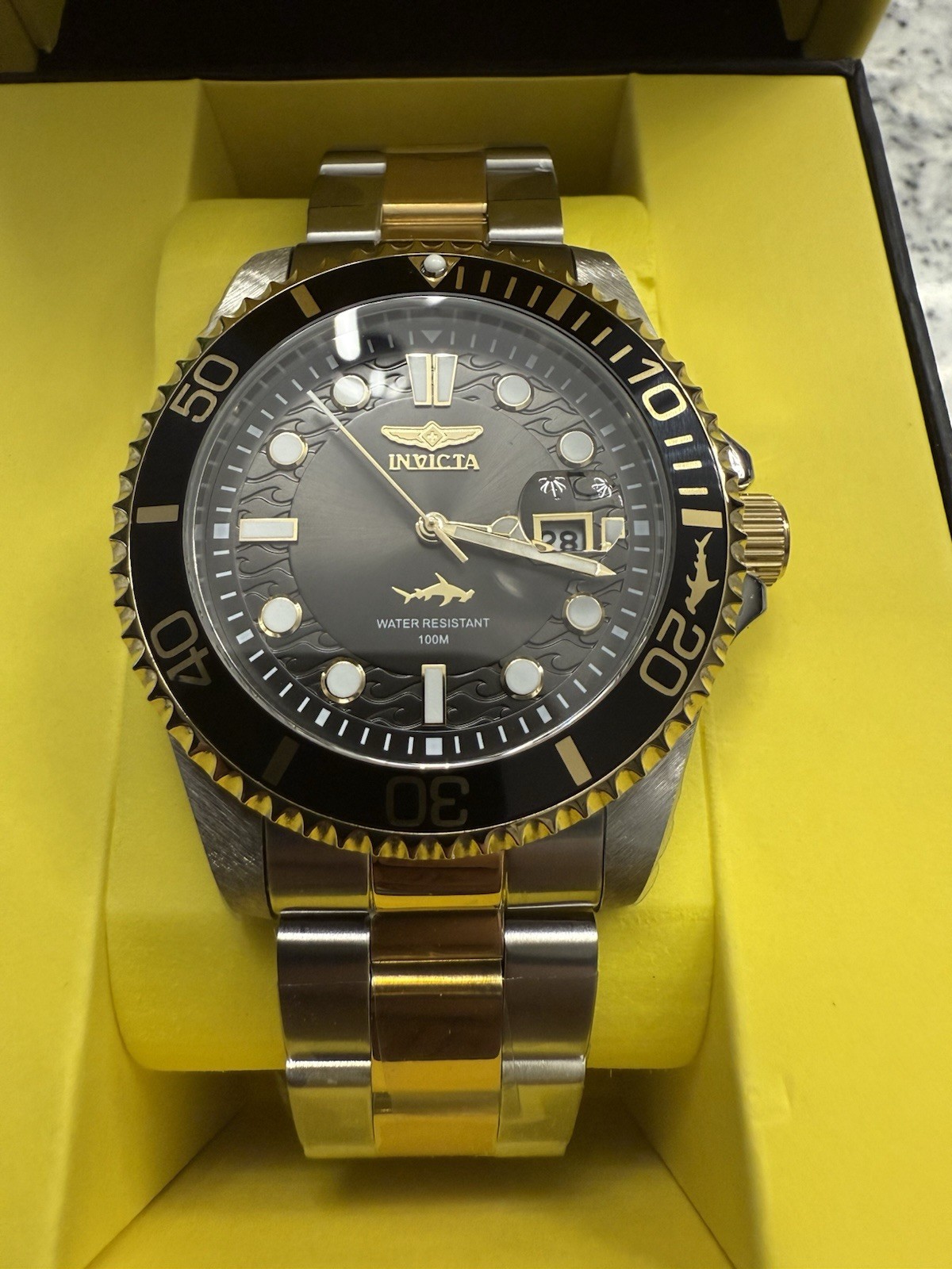New Invicta Pro Diver Men’s Watch Currentwave 30023 43m Two Tone Gold And Silver