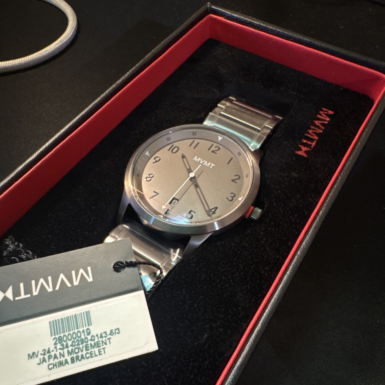 MVMT Quartz Gray Dial Date 42mm Stainless Steel Silver Bracelet Box Manual