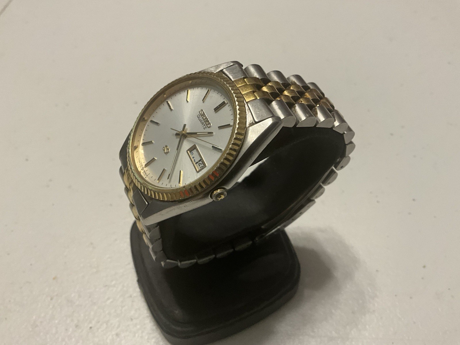 Seiko SQ men’s Two-Tone Day/date Quartz Watch Parts/repair See Description