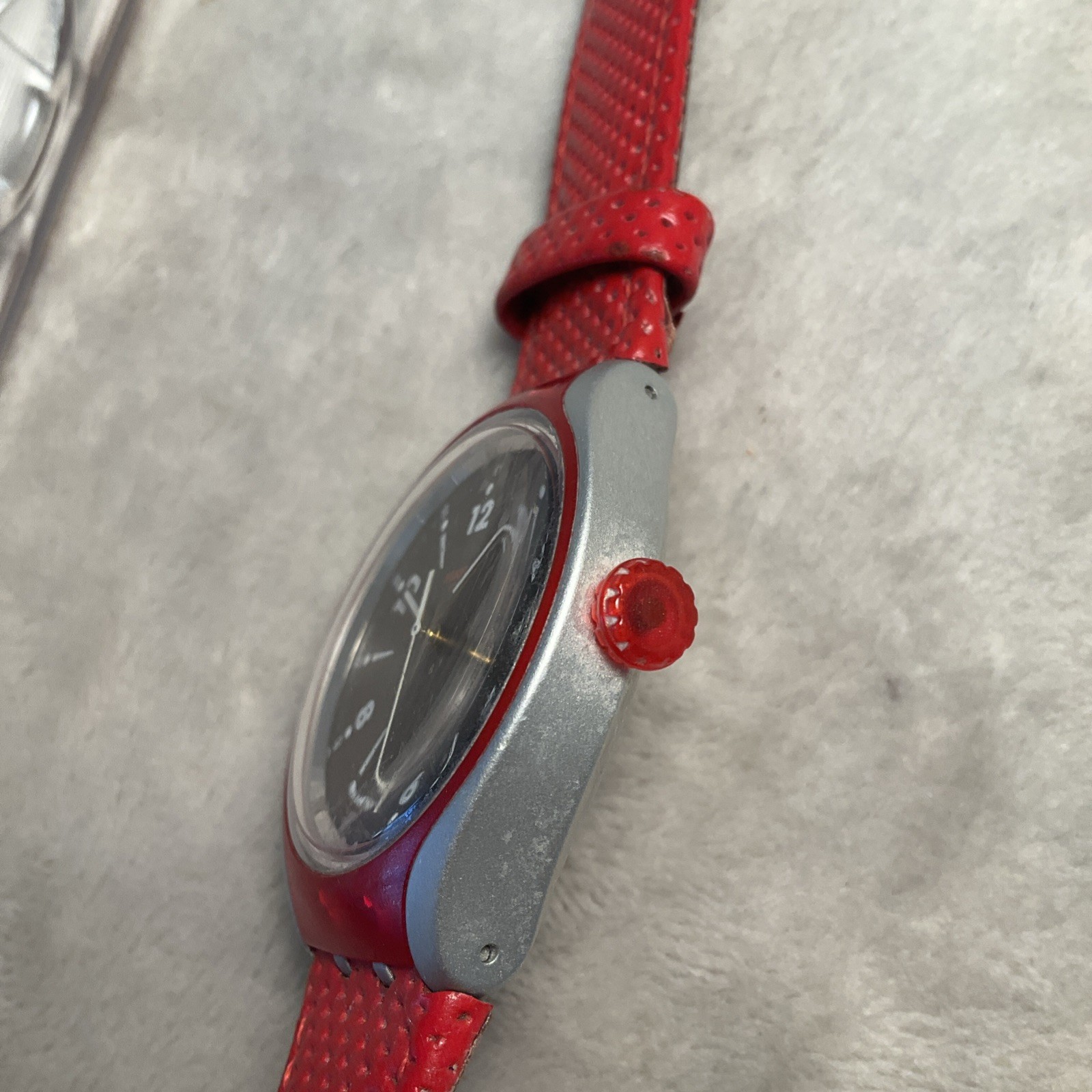 New Swatch Irony GO JUMP X-lite Aluminum Red Leather Men’s Watch YES4001 Works!