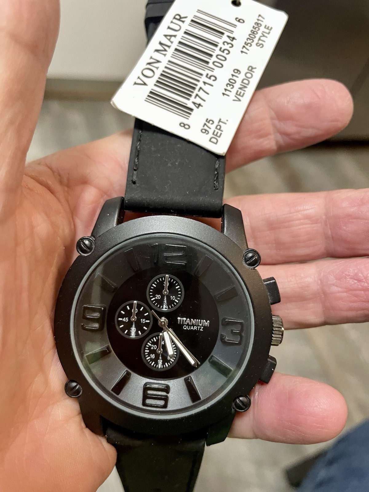 Von Maur Titanium, Case 49.5mm 12.5mm Thick, 8.5” Wrist, New Battery Works Great