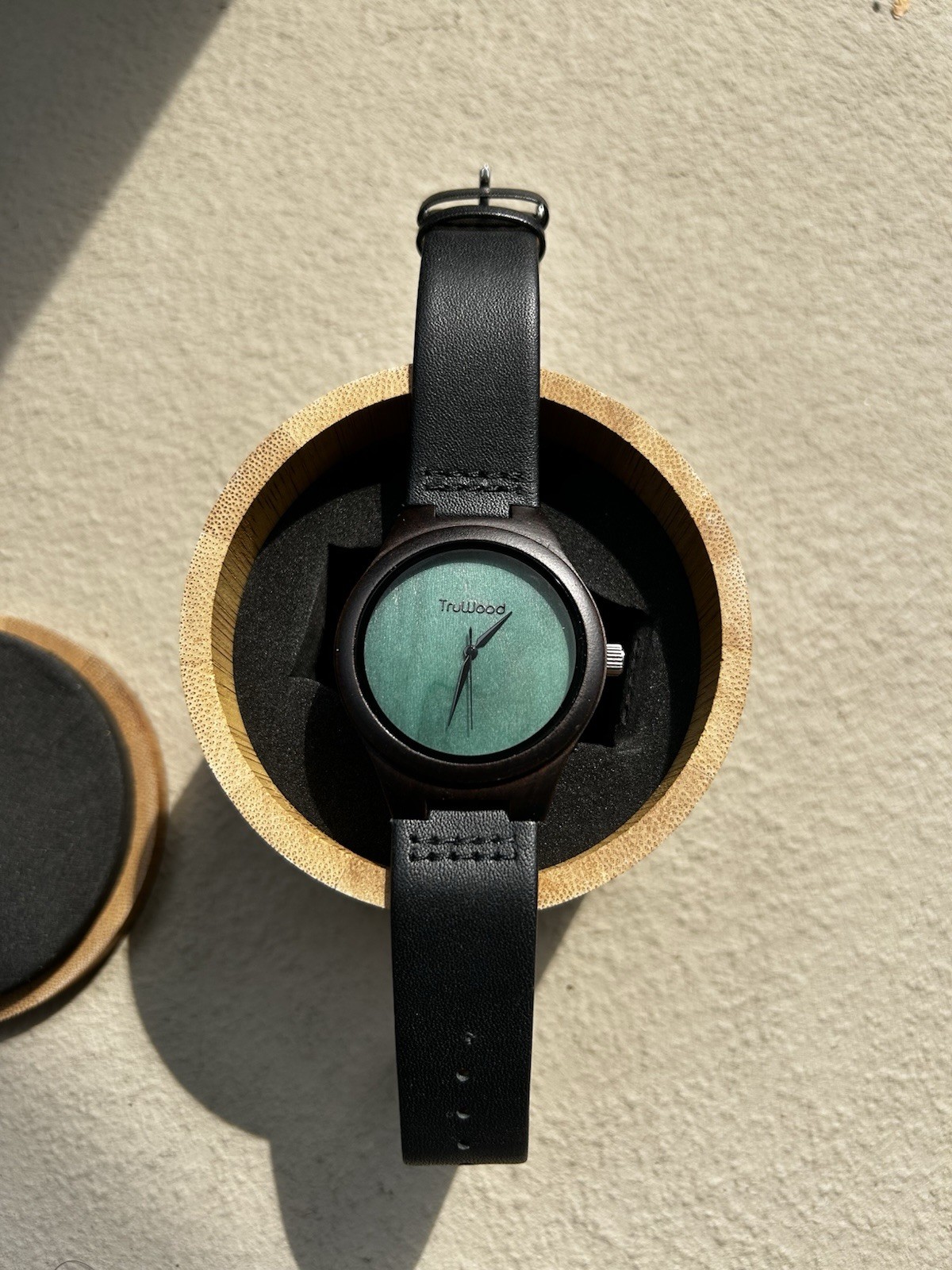 Truwood Men’s Watch, Leather Strap Mahogany Leaf Green