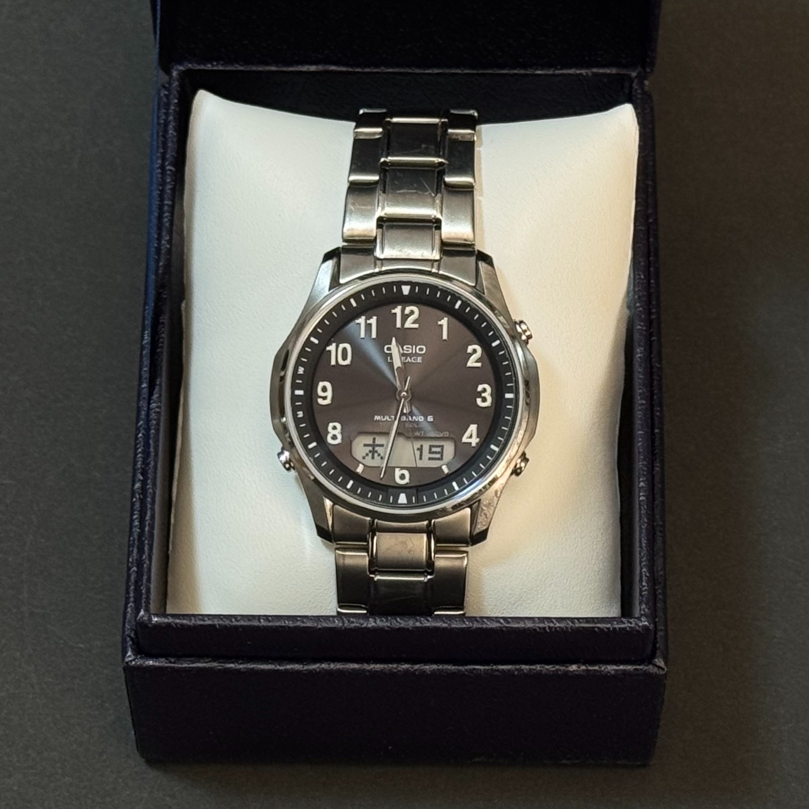 CASIO LINEAGE Series Tough Solar Atomic Radio Watch Stainless Steel / Titanium