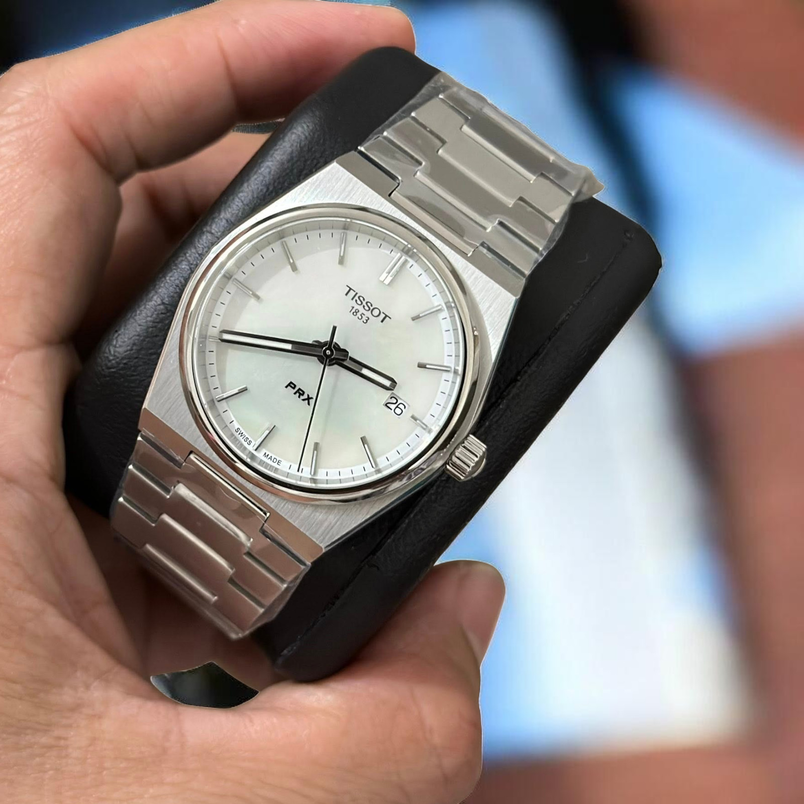 New Tissot PRX T137.210.11.111.00 White Mother Of Pearl Dial Quartz Watch 35mm