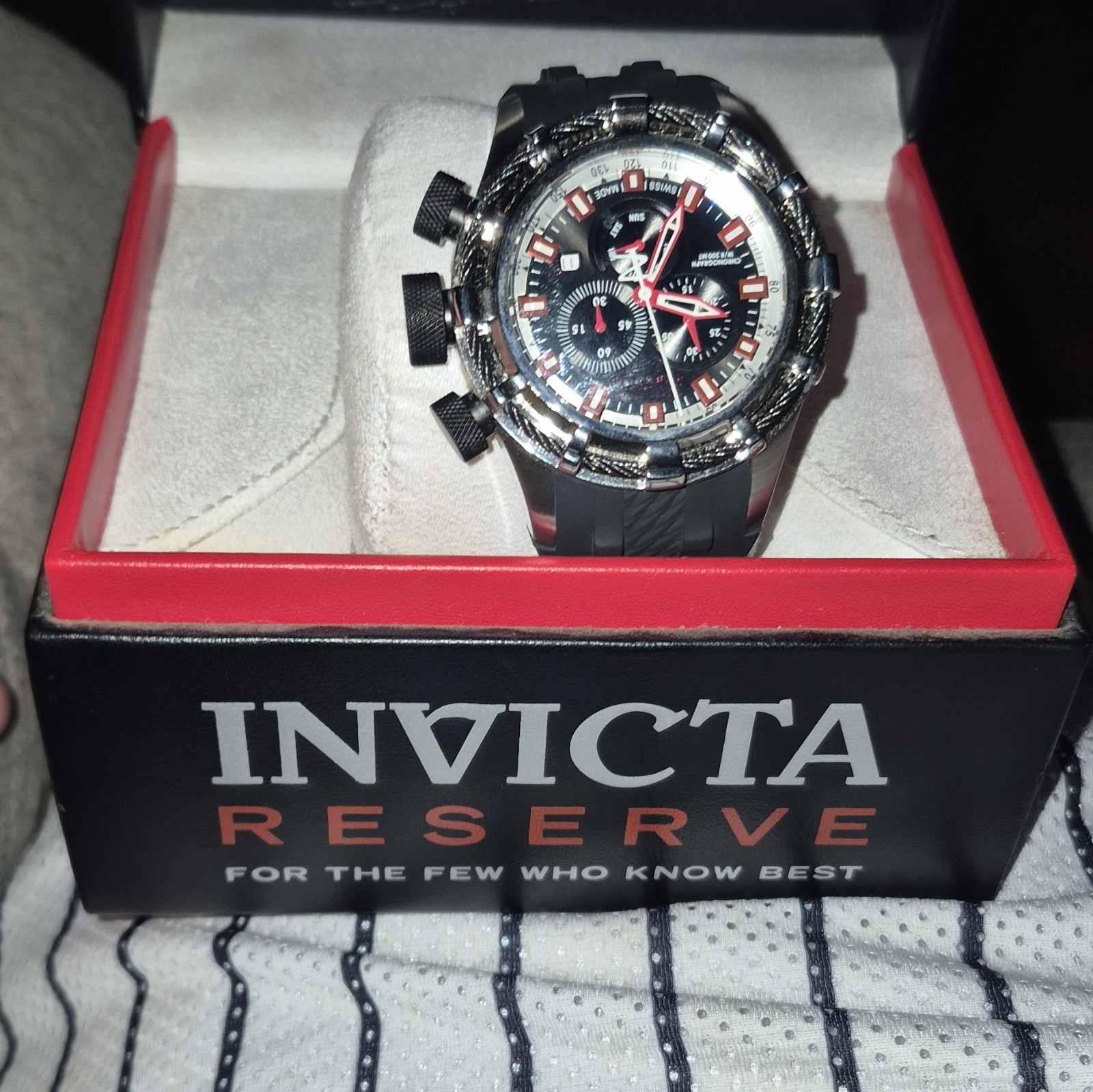 Never Been Worn. Has Original Papers. I Will Negotiate On Price If Needed.