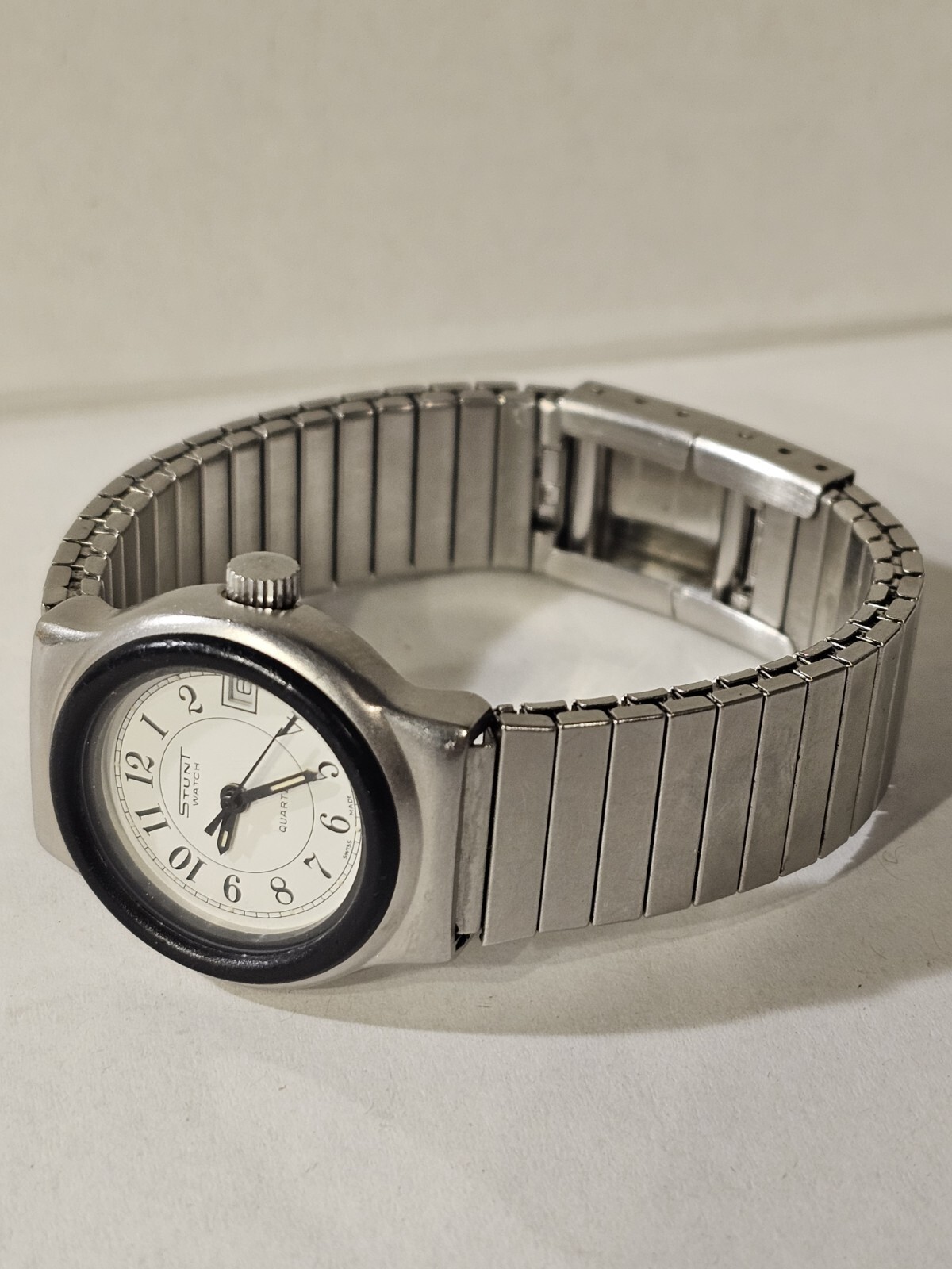 Vintage Brevet Stunt Ladies Date Watch Black Bezel White Dial Expandable Strap