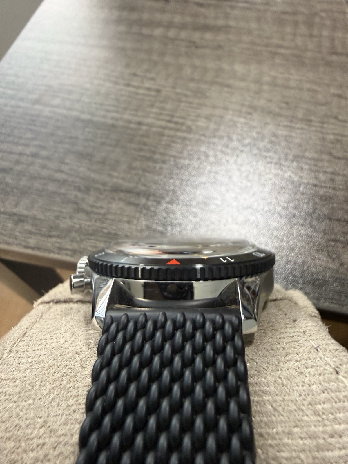 2024 BREITLING Classic AVI Chronograph 42 Mosquito Ref.Y23380 w/ Box & Papers